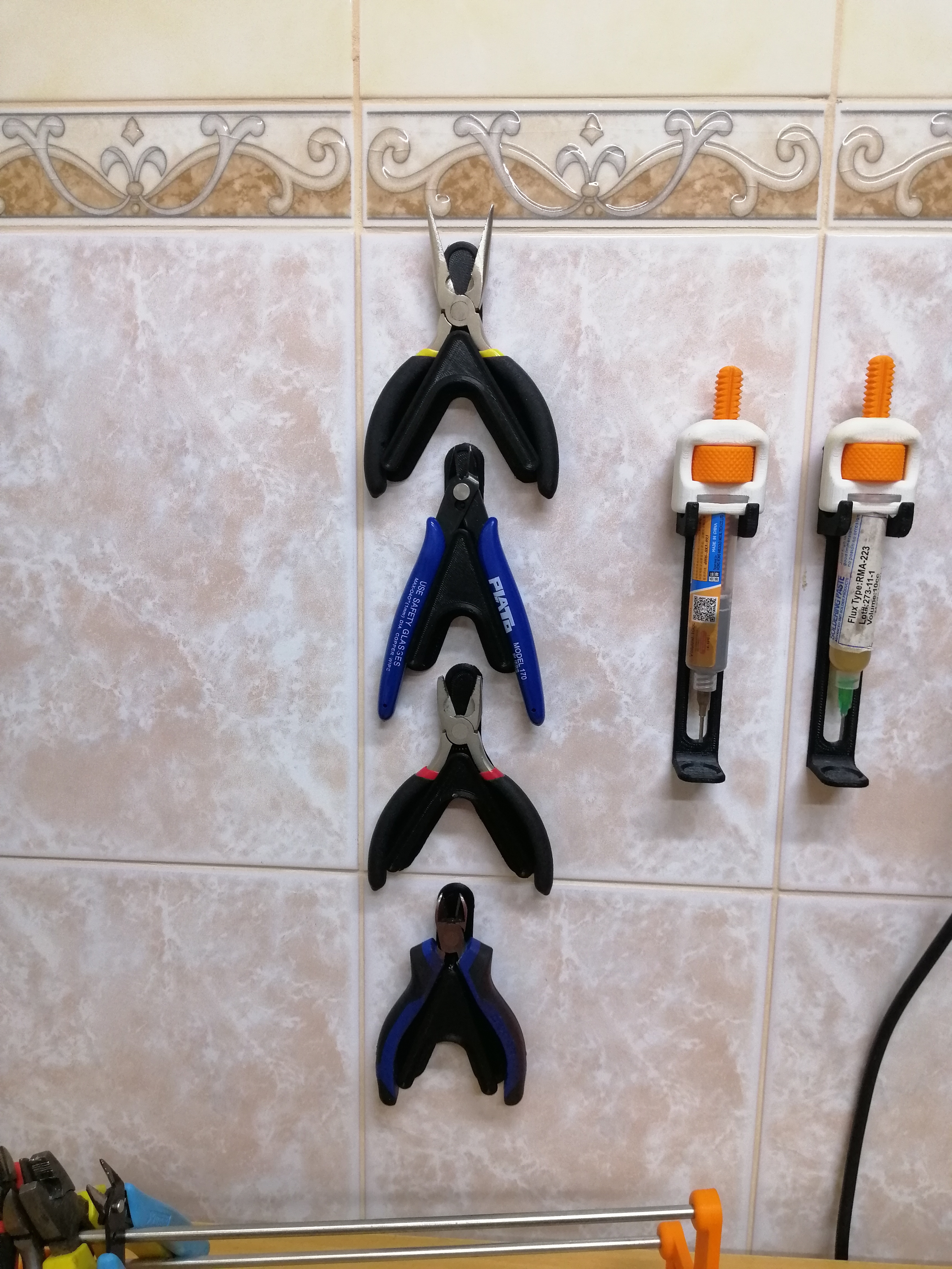 Bir atölye organizasyonu: Dipkatler ve Paskets için bir sahip (Plastik Aparattır!!!)