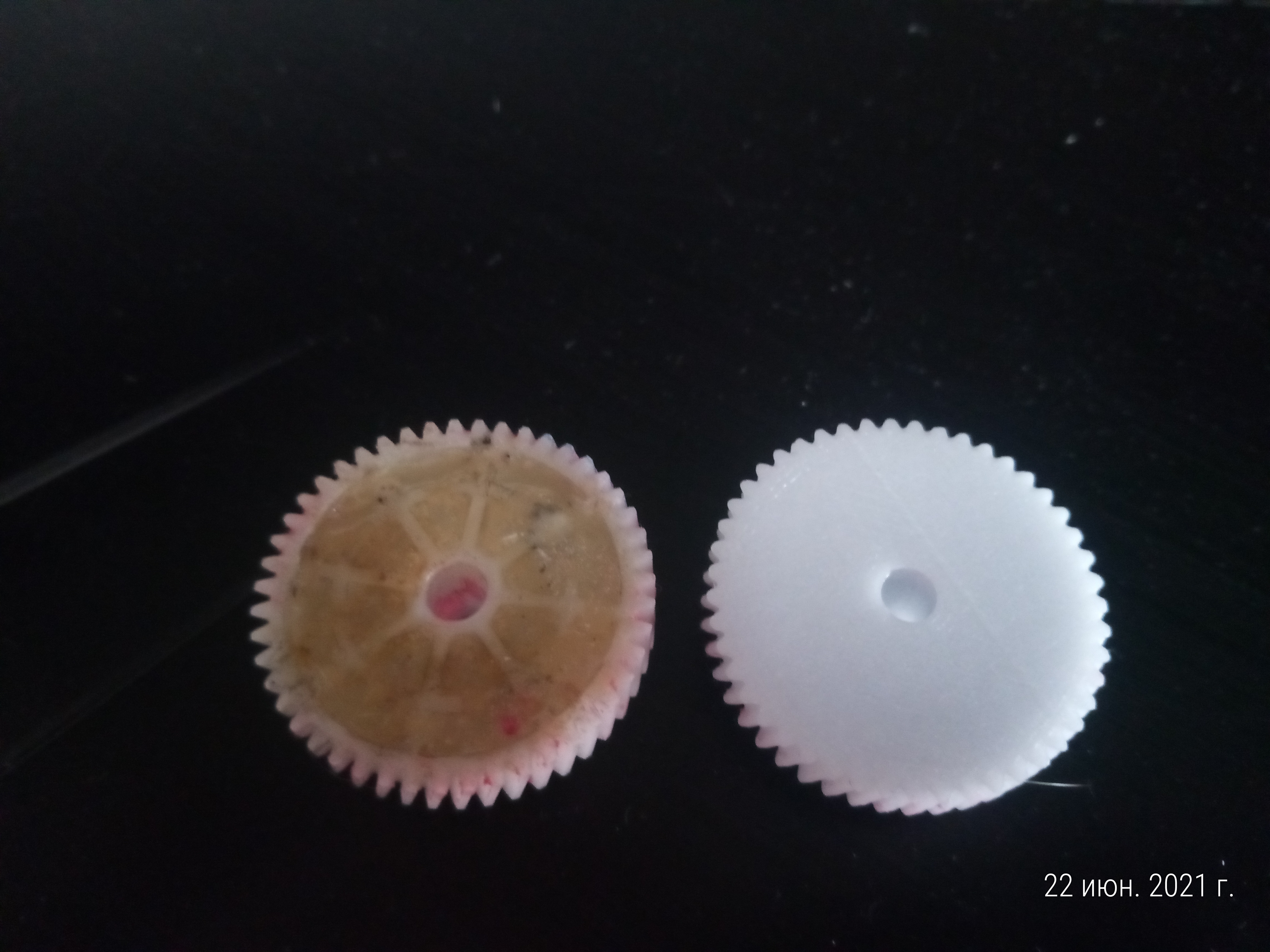 Gövde Skoda, Volkswagen ve muhtemelen başka bir WAG ailesinin kalesinin dişlisi. (Plastik Aparattır!!!)