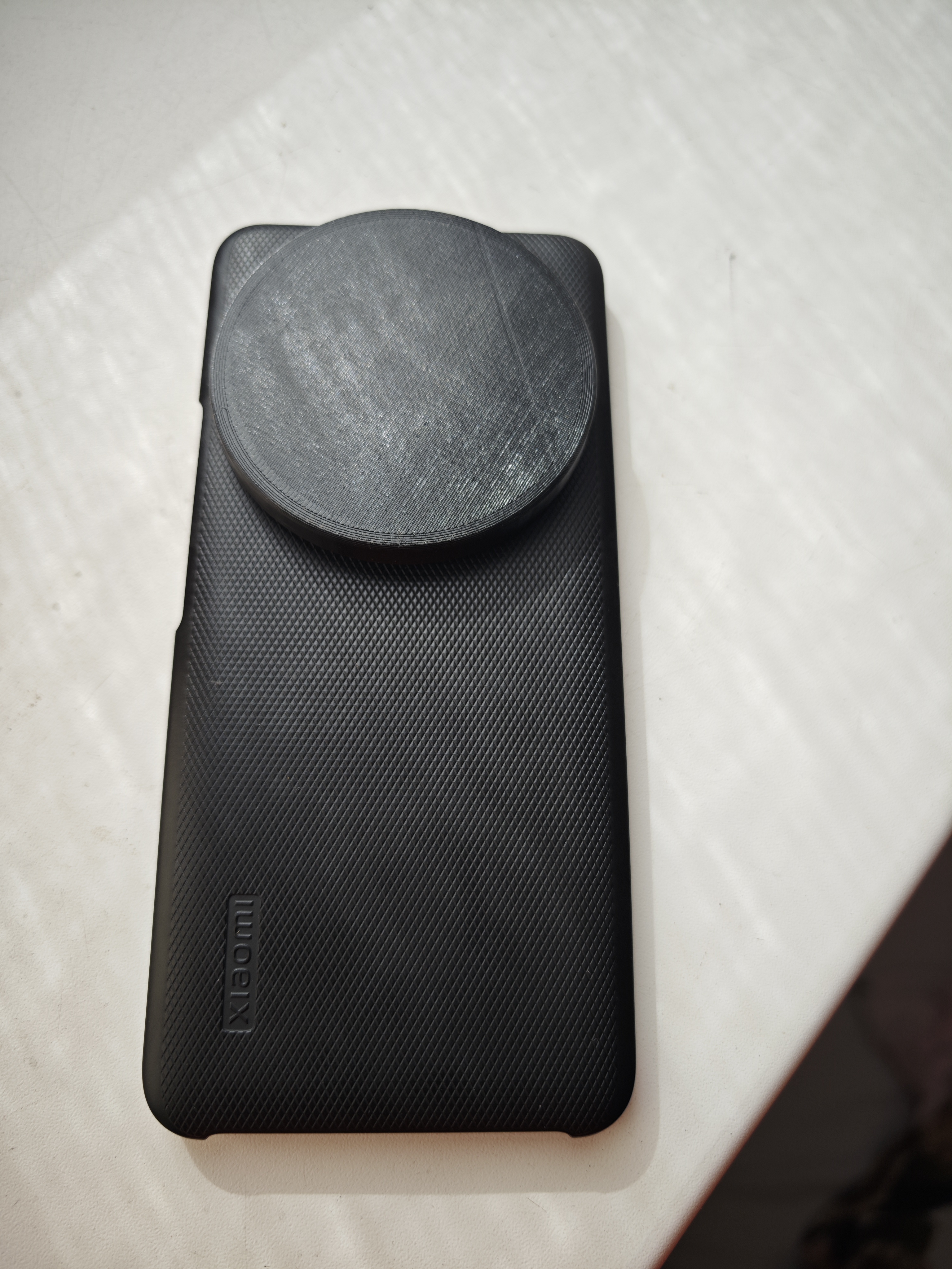 Mi 14 Ultra davadaki kapak (Plastik Aparattır!!!)