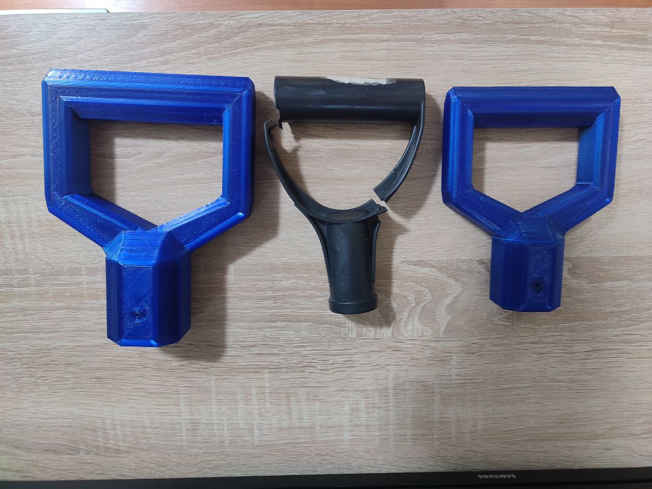 Kürek için bir sap (Plastik Aparattır!!!)