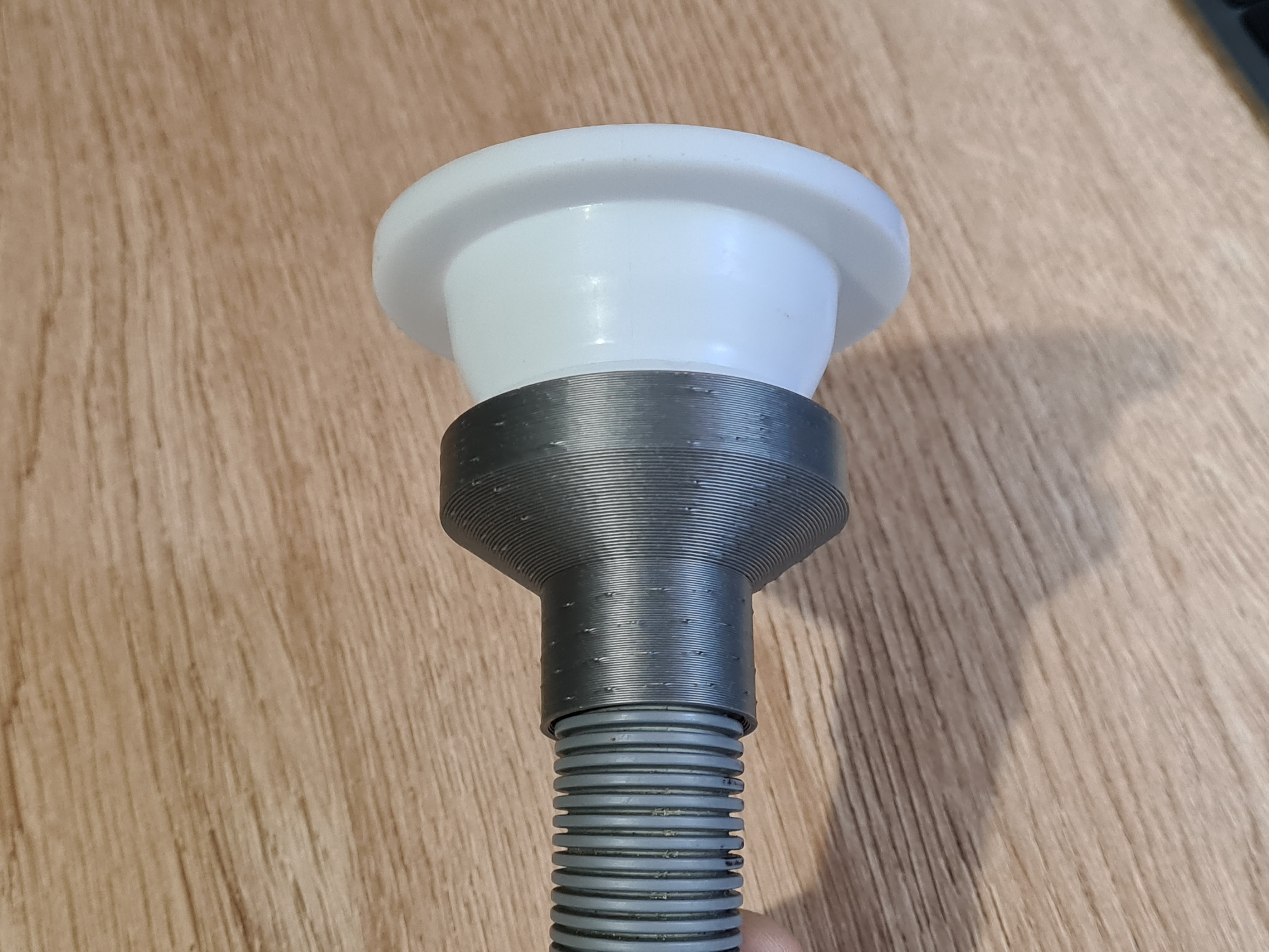 Lavabonun çıkışından yıkama hortumuna adaptör (Plastik Aparattır!!!)