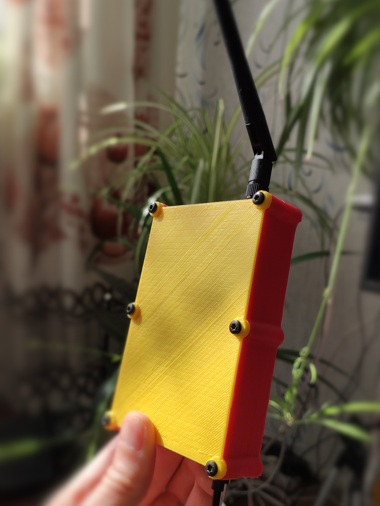 Radyasyon sensörünün gövdesi (Plastik Aparattır!!!)