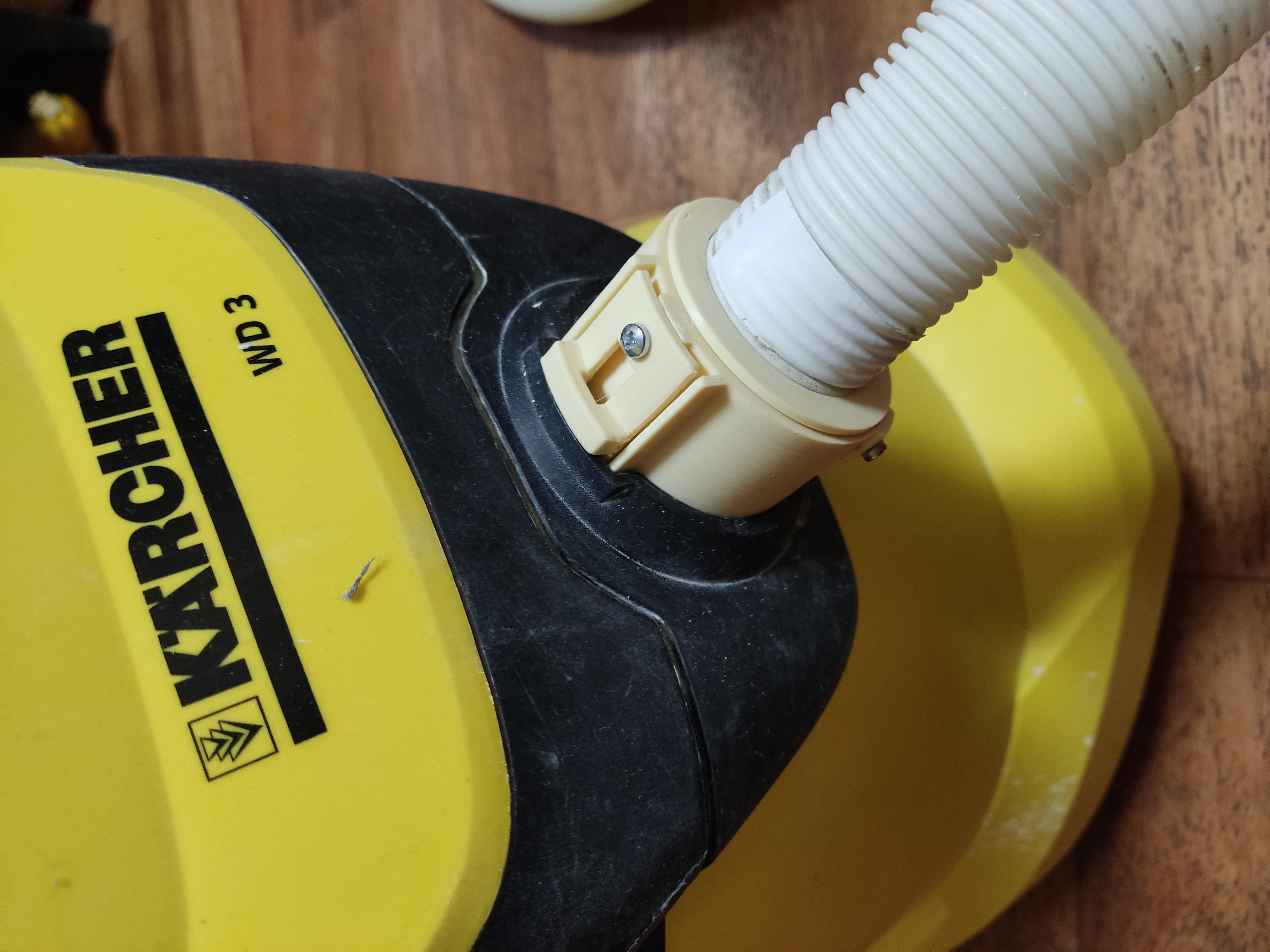 Elektrikli süpürge WD3 için su tesisatı hortumu konektörü (Plastik Aparattır!!!)