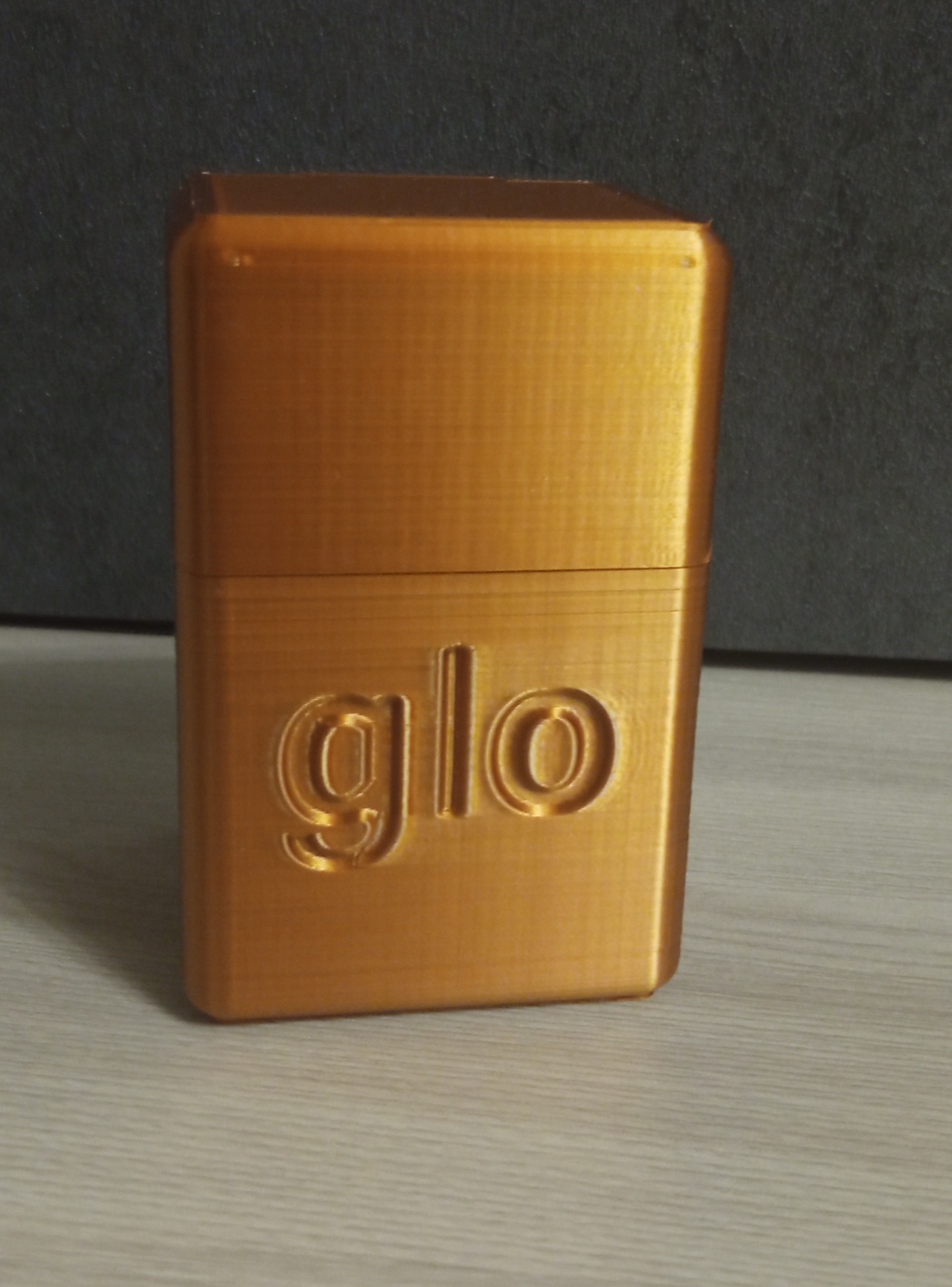 Glo ve çubuklar için boks. (Plastik Aparattır!!!)