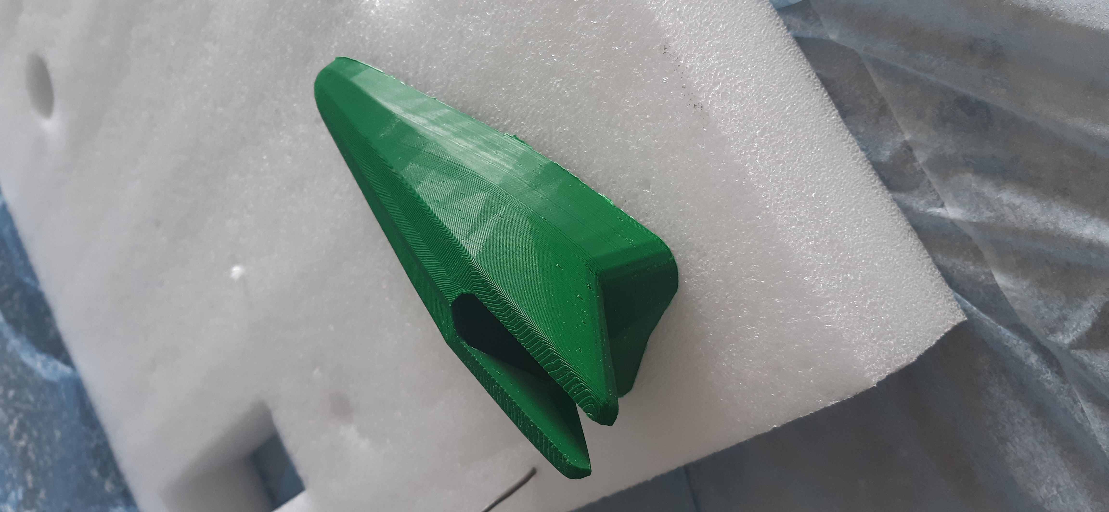 Antende dekoratif astar Toyota 86300-12890 (Plastik Aparattır!!!)