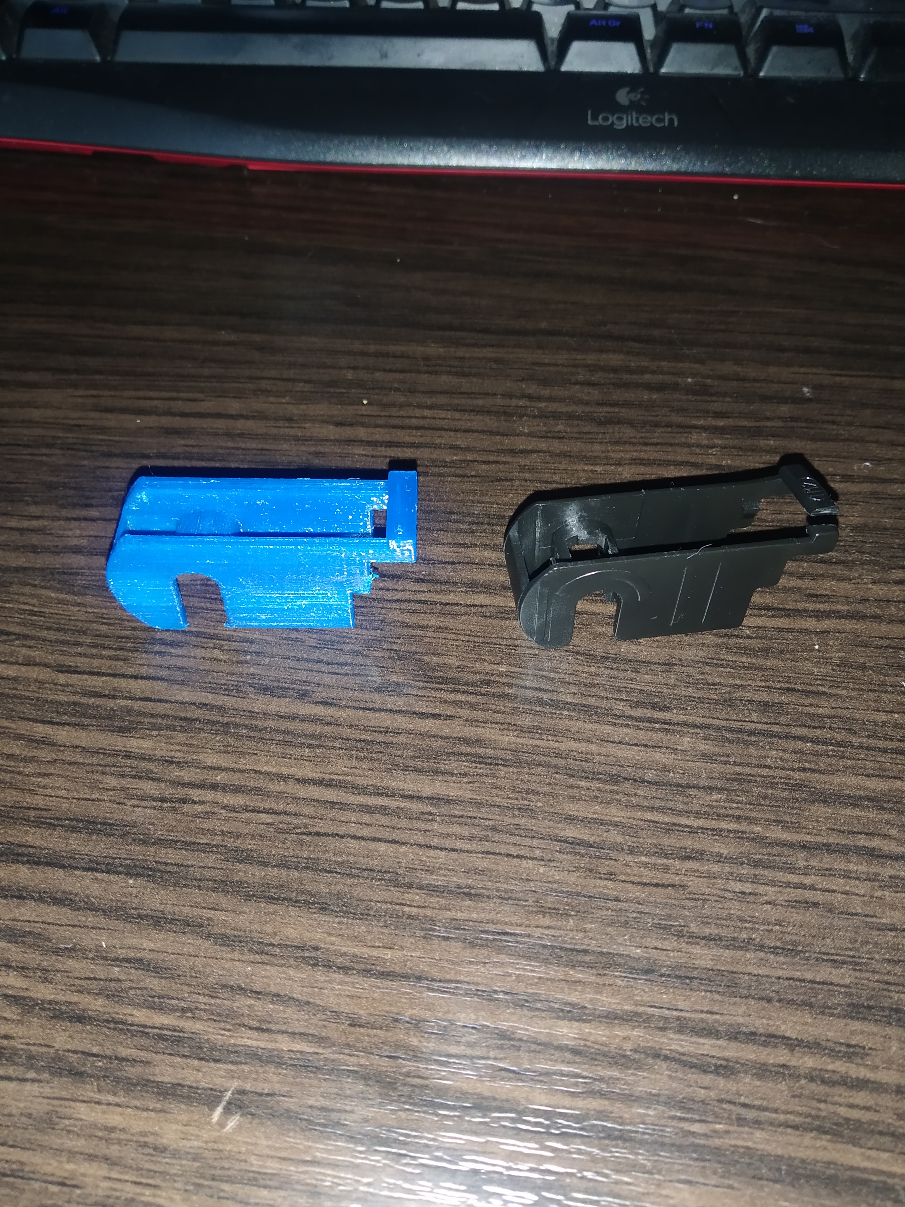 geniş bir lastik ve dar bir silecek için ön cam silecekleri (silecekler) için adaptör (Plastik Aparattır!!!)