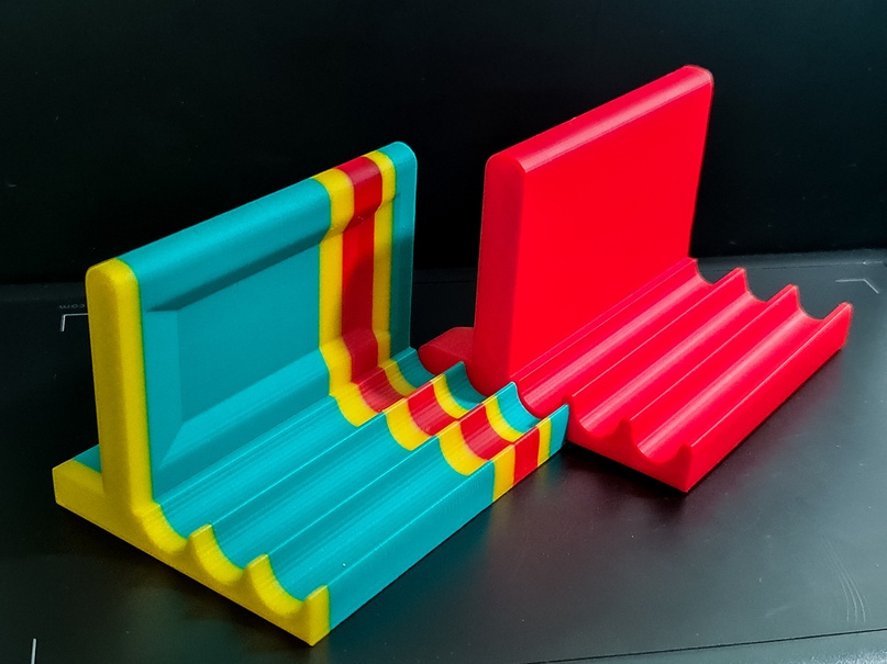 3 pozisyonlu bir telefon için bir stand (Plastik Aparattır!!!)