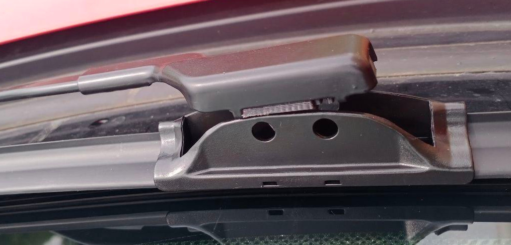 Lada Vesta, Renault Kaptur ve diğerleri için silecek adaptörü (Plastik Aparattır!!!)