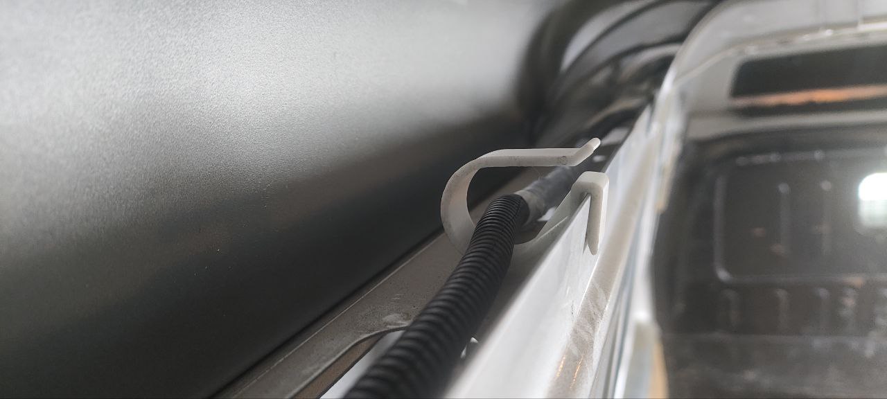 İç kablolama için klips Ford Transit 2006-2014 (Plastik Aparattır!!!)