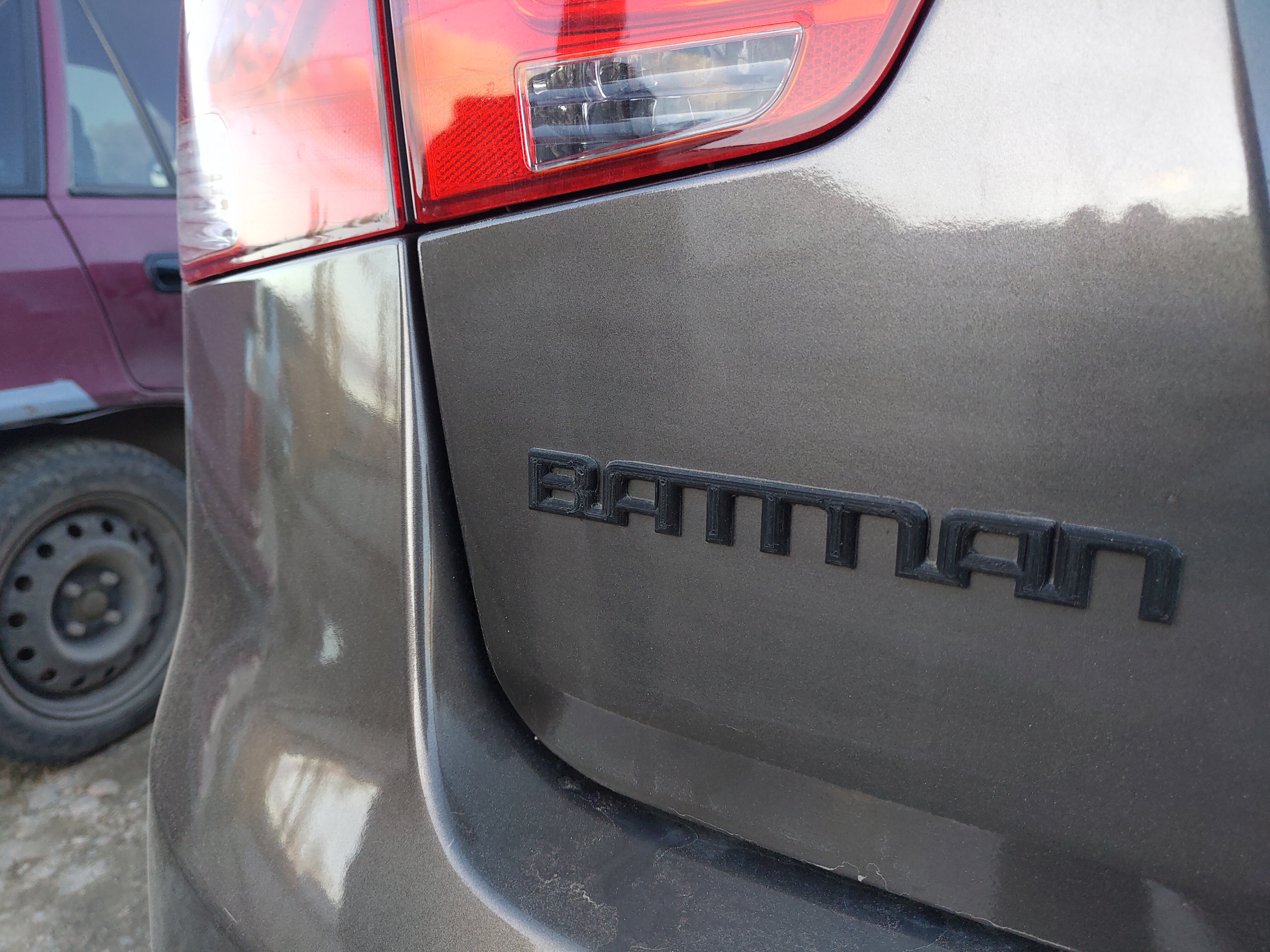 KIA Cerato'dan Batmobil (Plastik Aparattır!!!)