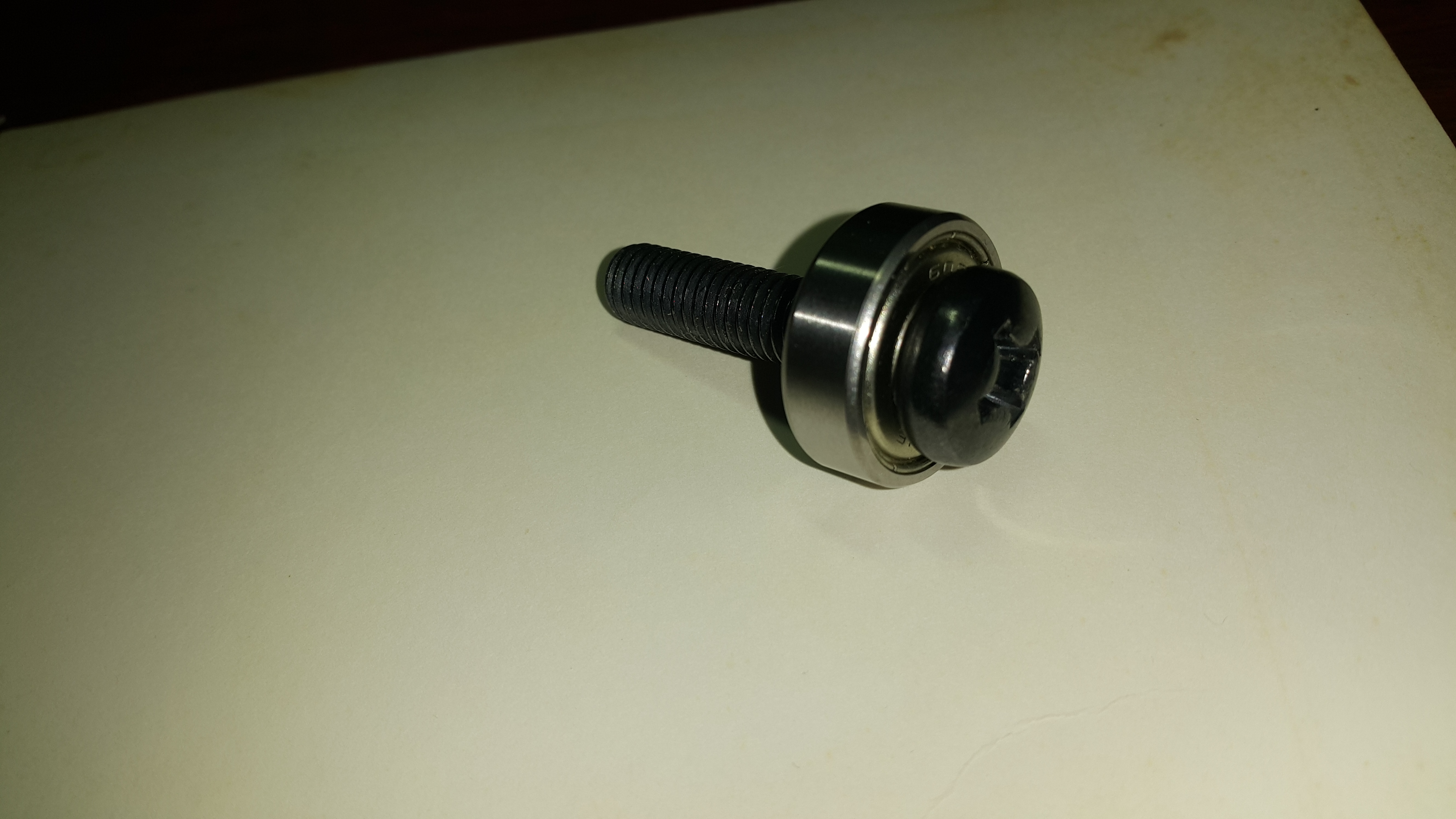 Bir hamster için tekerlek (Plastik Aparattır!!!)