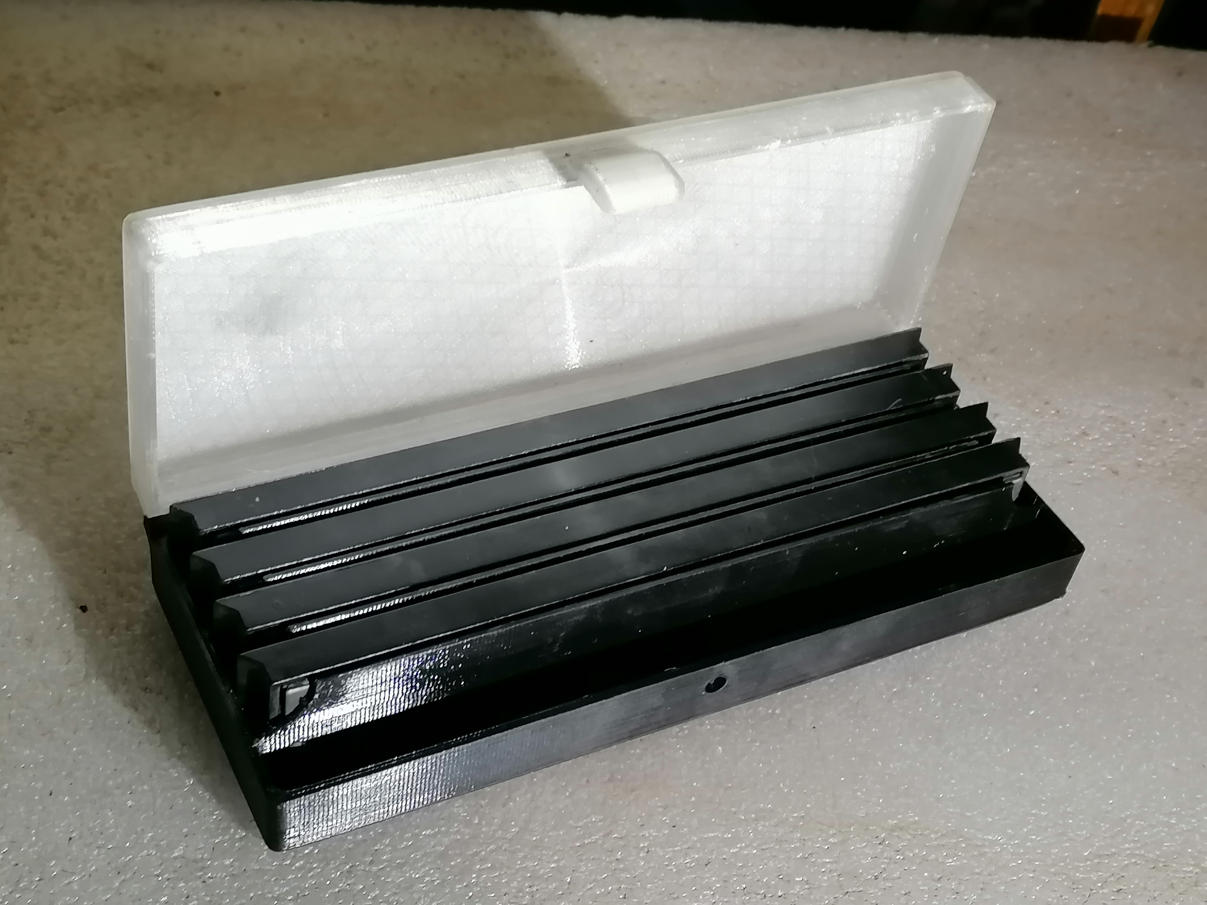 Beş keskinleştirme elmas çubuğu için ceza 160 x 23 x 10 mm. (Plastik Aparattır!!!)