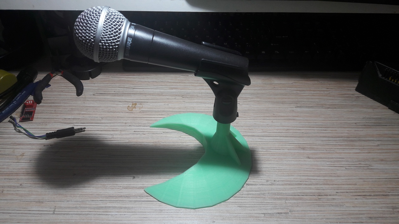 Masaüstü mikrofon standı (Plastik Aparattır!!!)