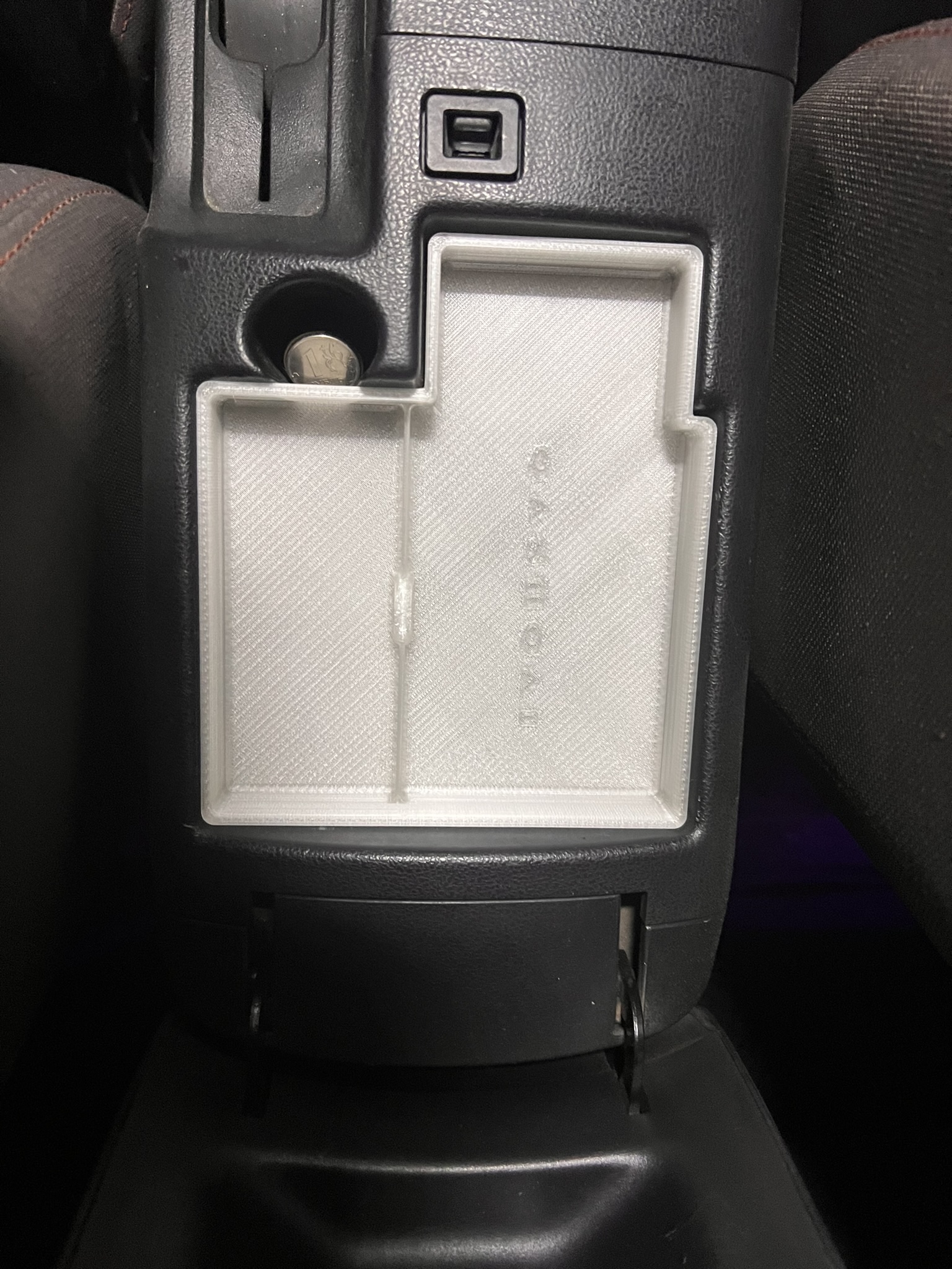 Orta Eldiven Bölmesi Organizatörü Nissan Qashqai J10 2008-2014 (Plastik Aparattır!!!)