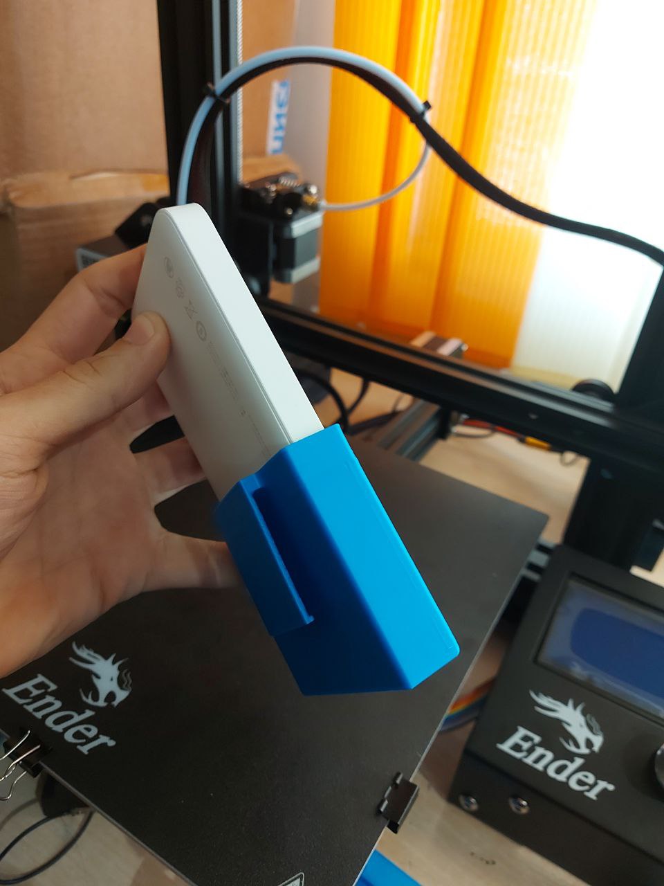 Obelpan Kemeri Xiaomi Redmi Power Bank 10000m'de klipler (Çek) (Plastik Aparattır!!!)