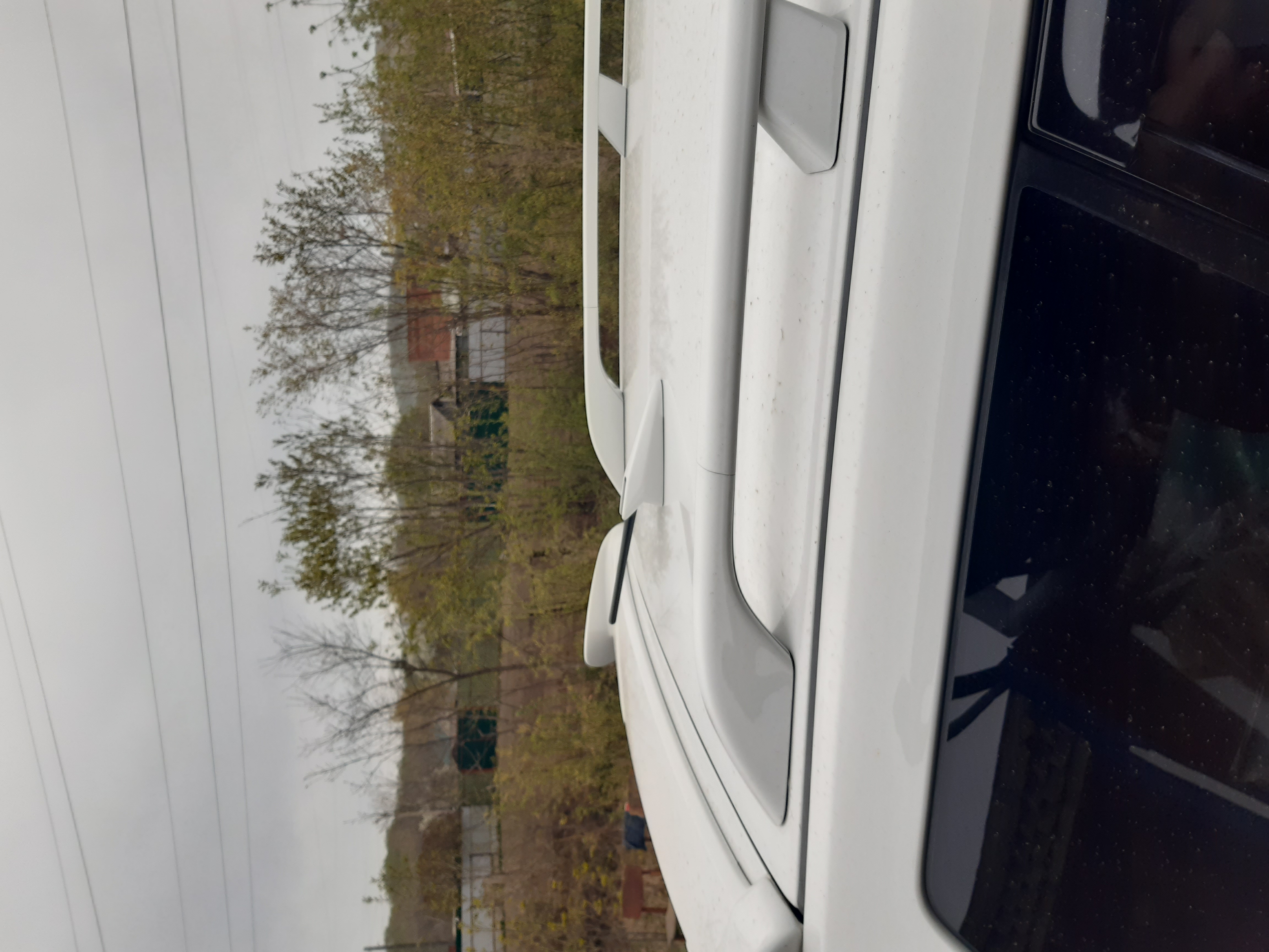 Antende dekoratif astar Toyota 86300-12890 (Plastik Aparattır!!!)