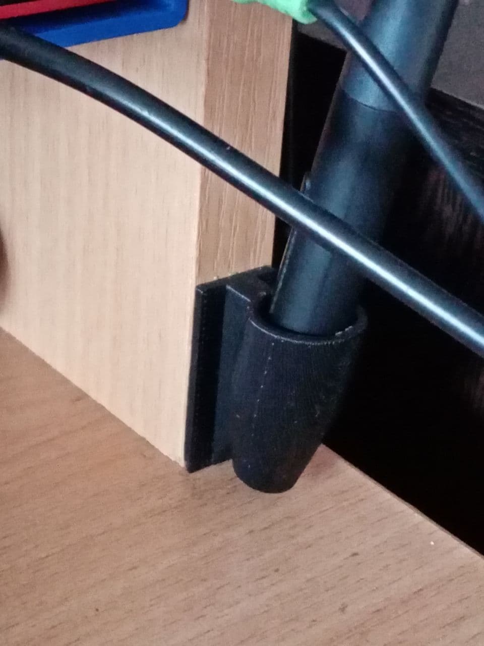 Bir grafik tabletin kalemi için tutucu/standı. (Plastik Aparattır!!!)