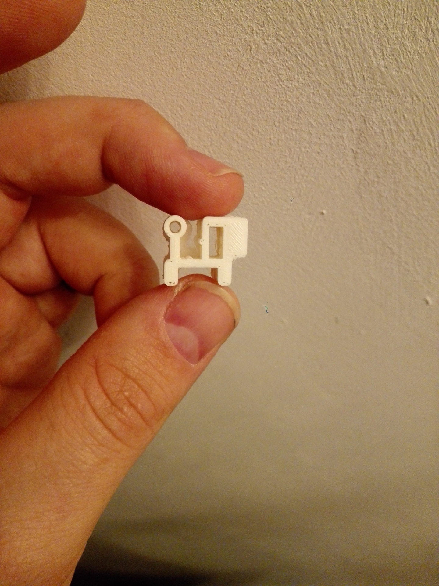 Perde klipsi Mitsubishi Delica (Plastik Aparattır!!!)