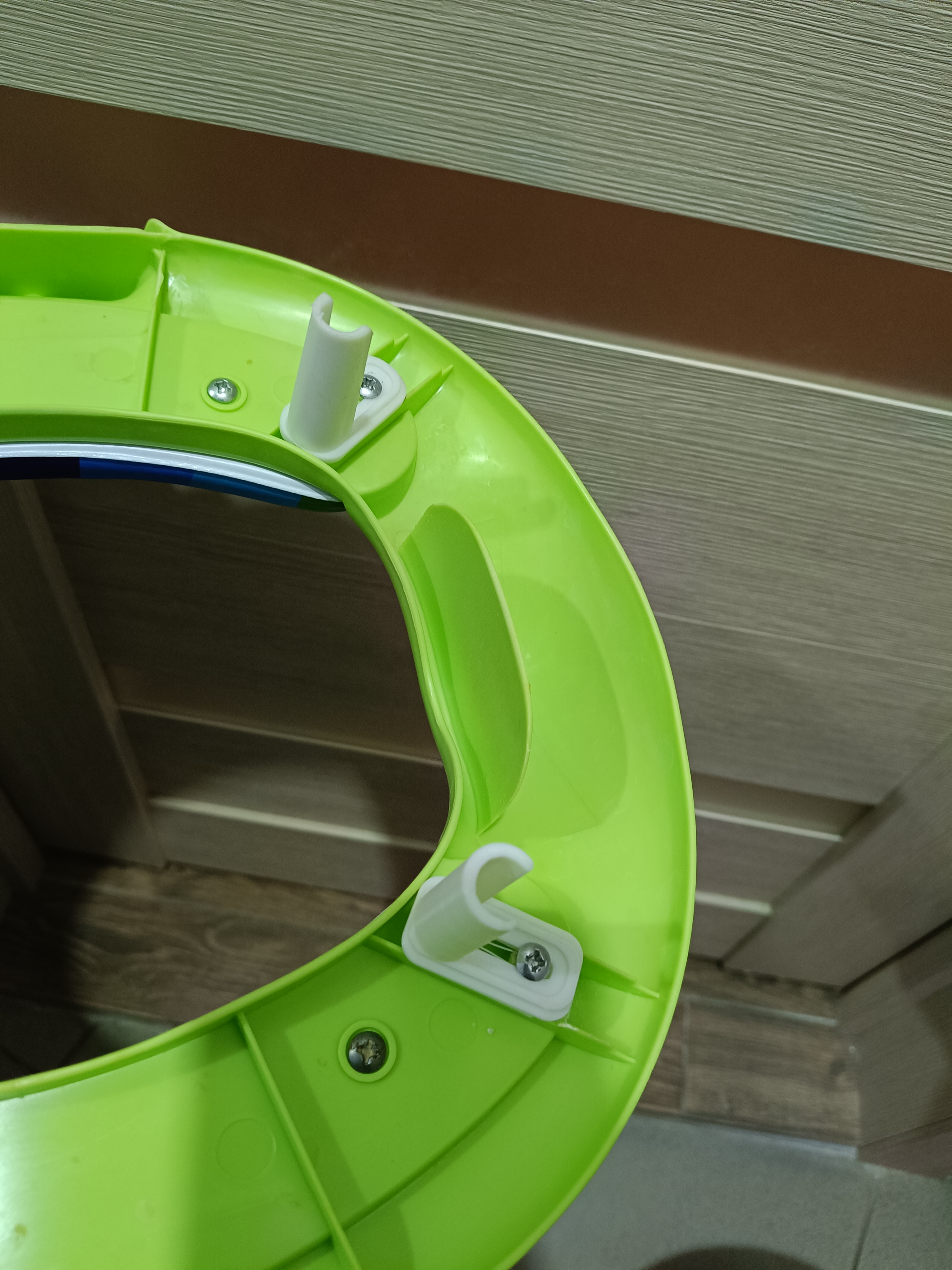 Çocuğun klozet kapağı için parça (Plastik Aparattır!!!) Çocuğun klozet kapağı için parça (Plastik Aparattır!!!)