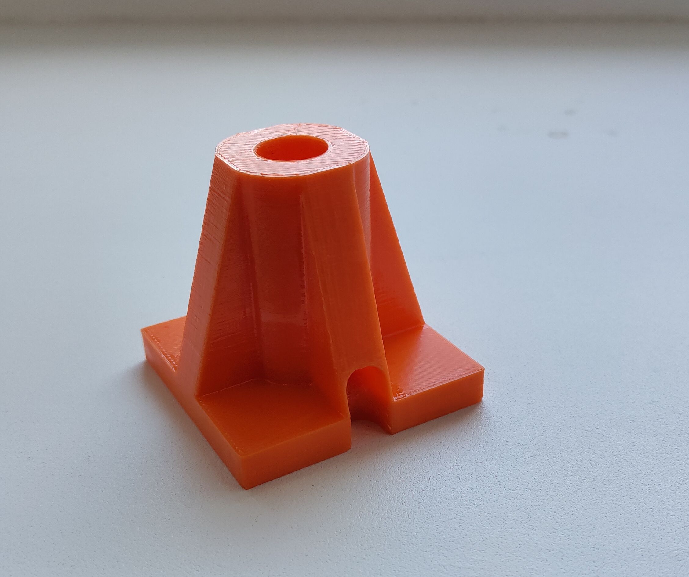 Bir masa lambası şeridi (Plastik Aparattır!!!)