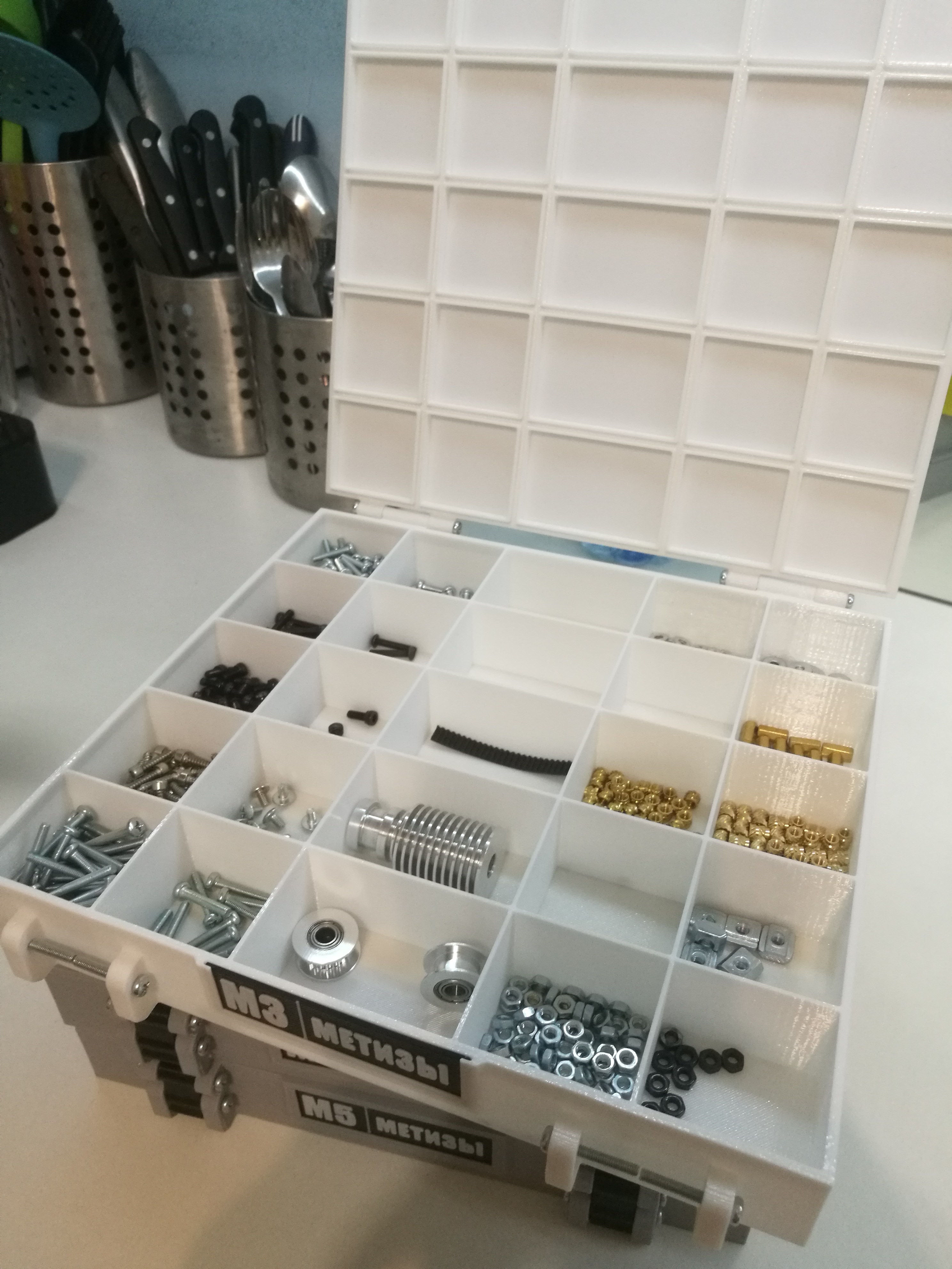 Küçük Şeyler İçin Kutu 5x5 (Plastik Aparattır!!!)