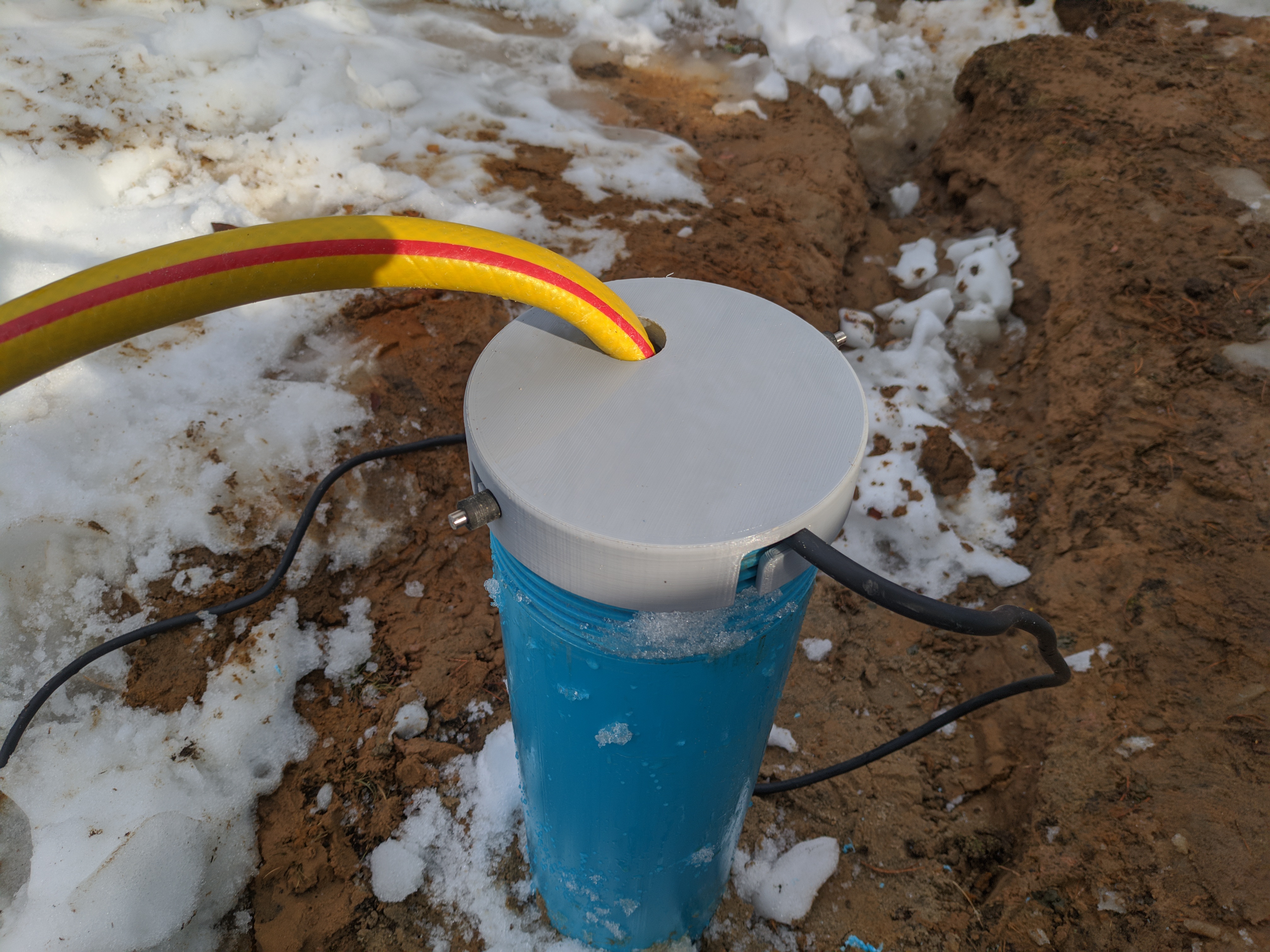 125 muhafaza borusuna gidiyor (Plastik Aparattır!!!)