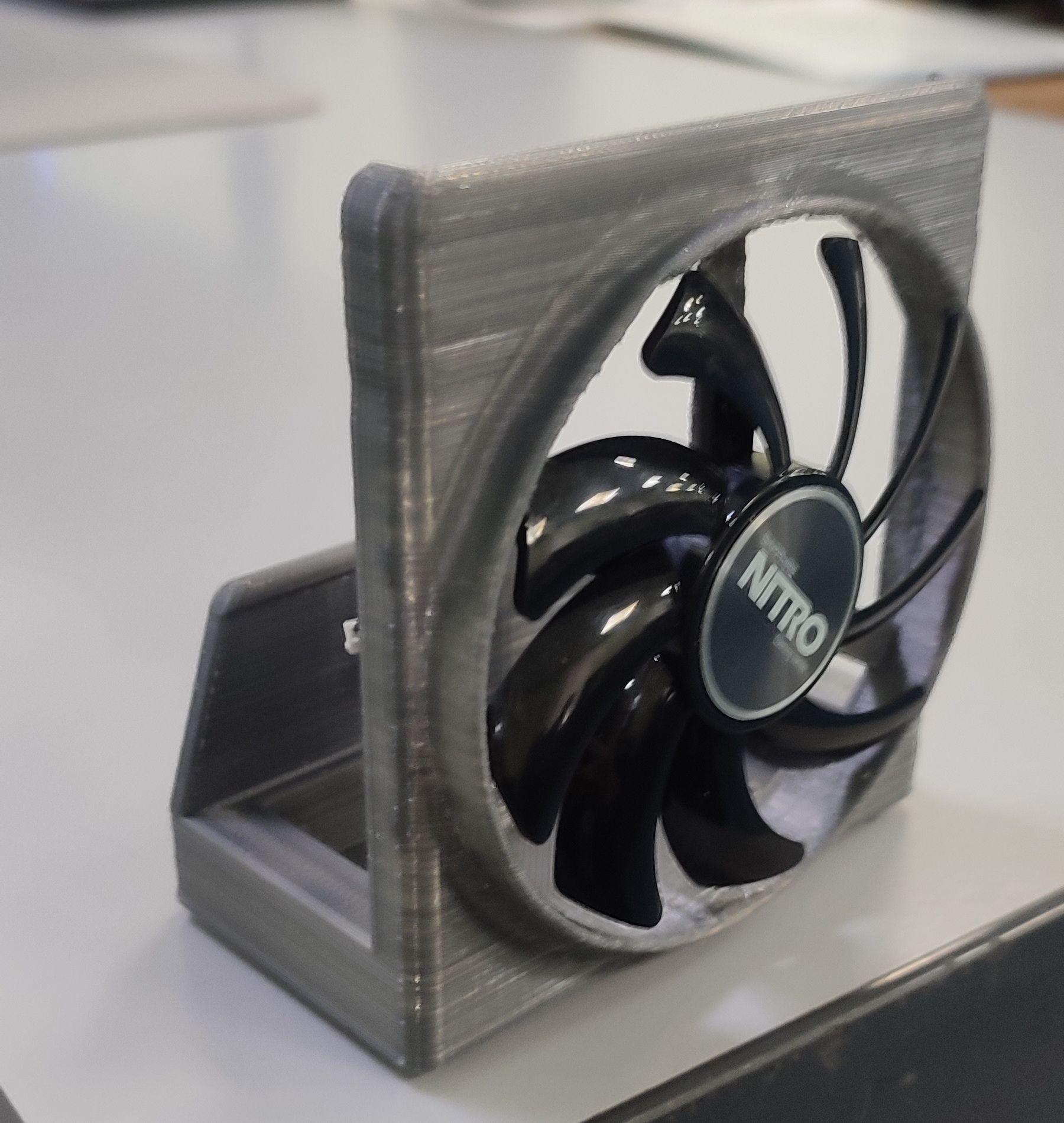 Warner olmayan mini Rs için soğutma standı (Plastik Aparattır!!!) Warner olmayan mini Rs için soğutma standı (Plastik Aparattır!!!)