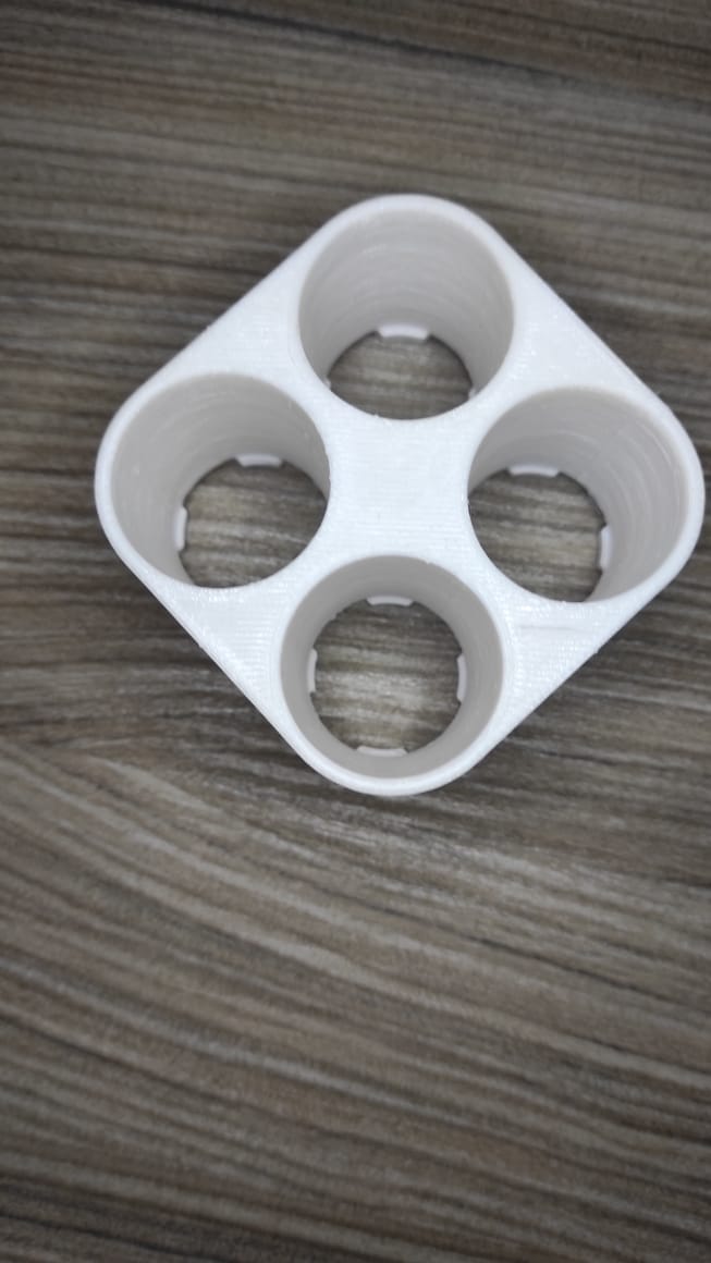 4 oral-B protez fırçası bekletin (Plastik Aparattır!!!)