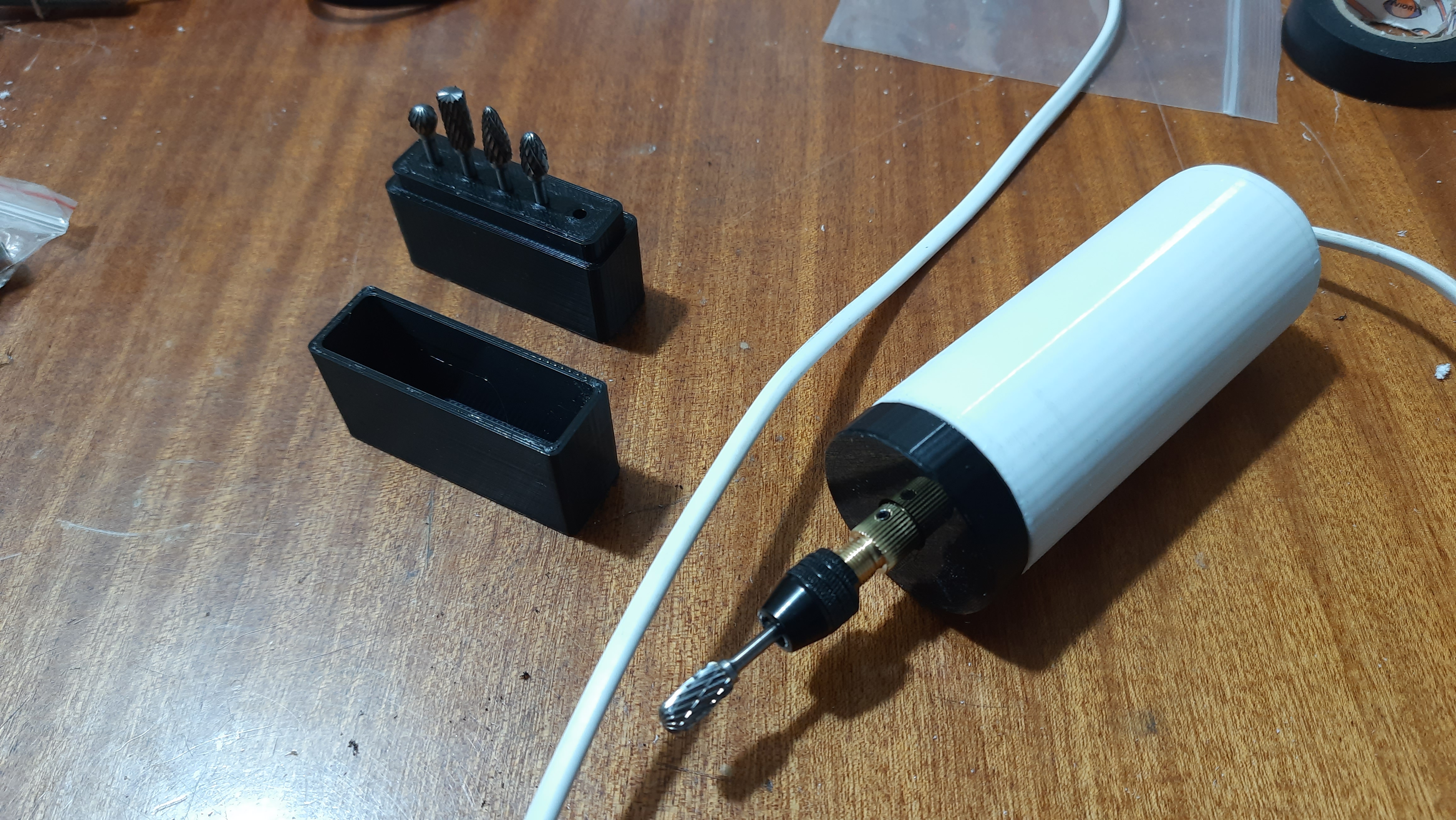 3 mm çapında freze kesici için kutu. (Plastik Aparattır!!!)