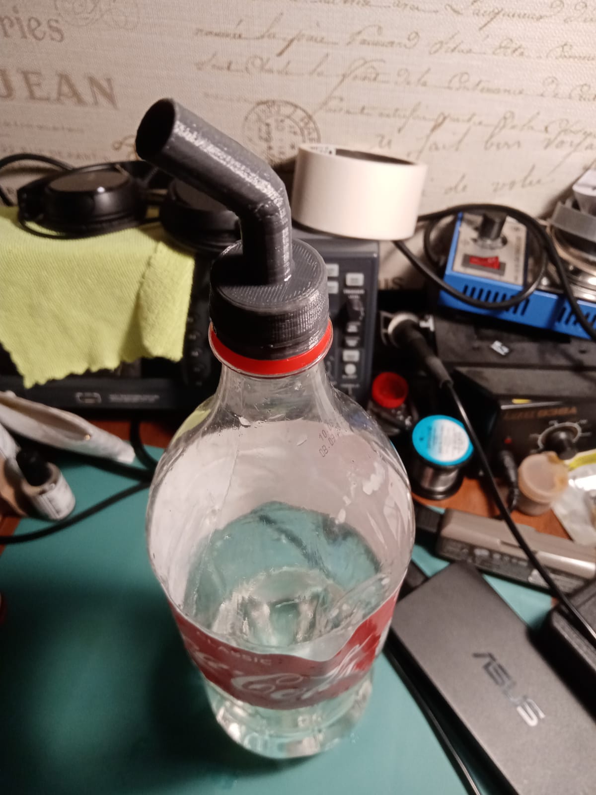 Evcil hayvan ama sulama için çıkarılmış kapaklar (Plastik Aparattır!!!)