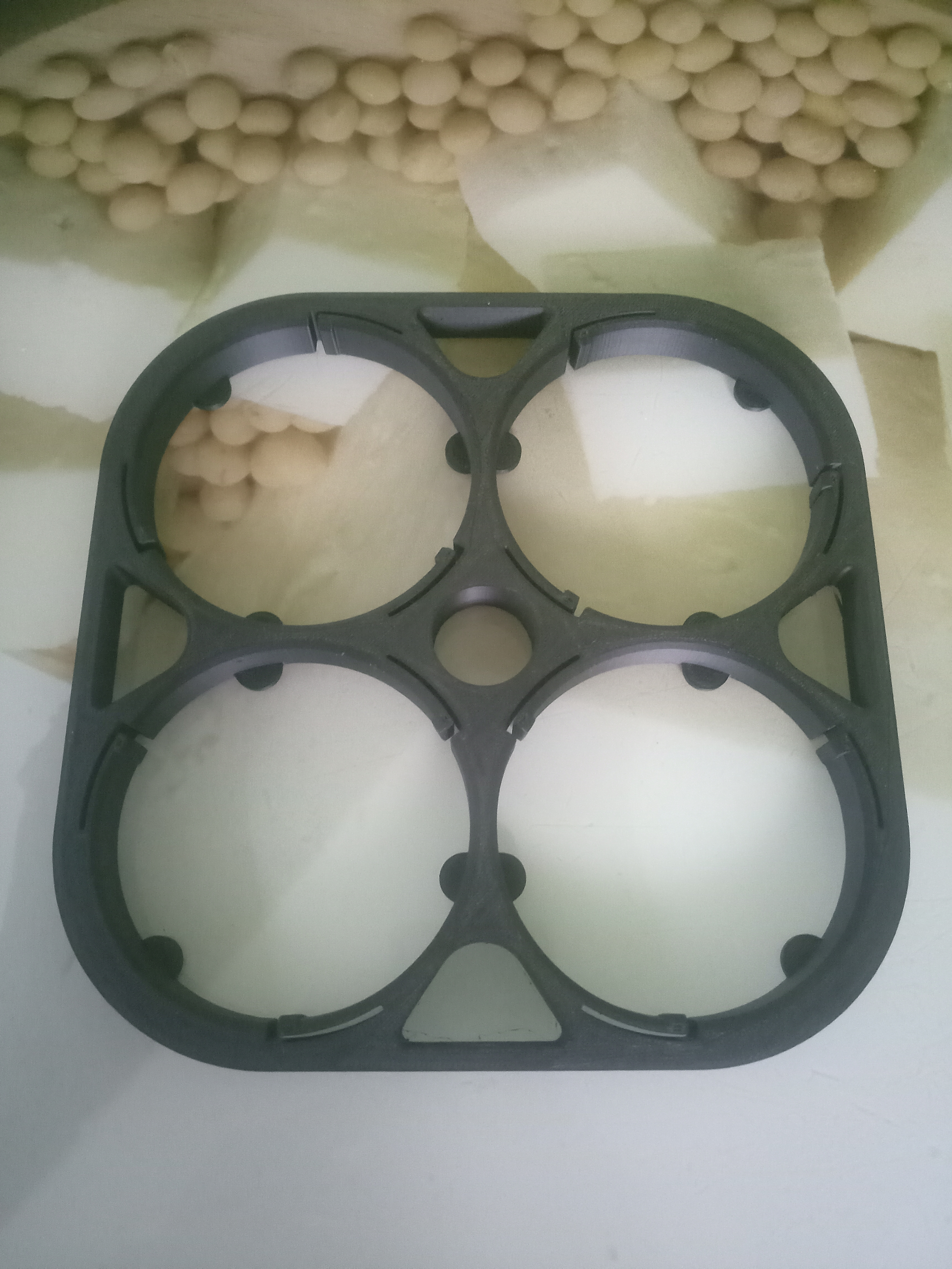 Bulaşık makinesindeki kapakları yıkamak için kaset (Plastik Aparattır!!!)