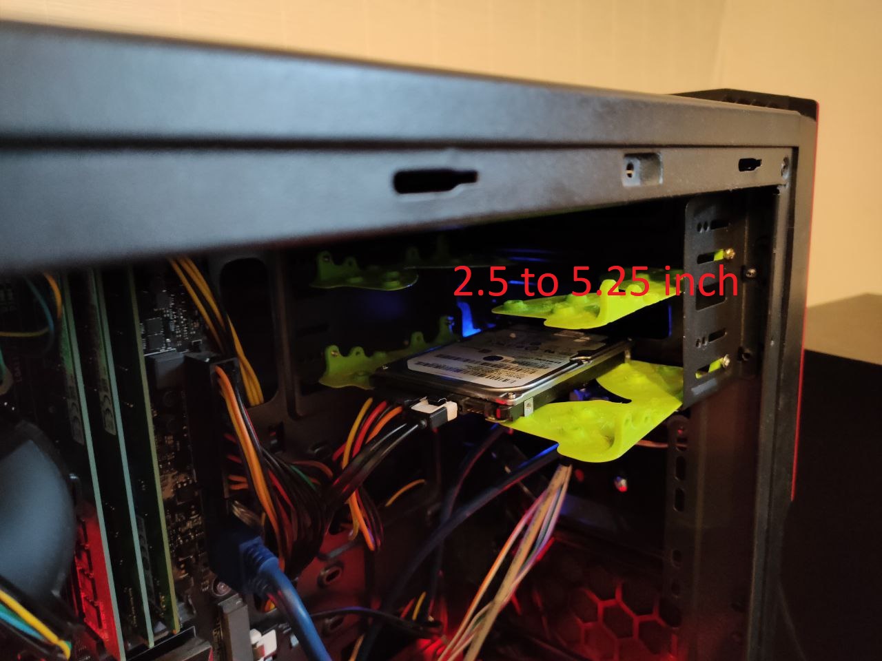 5.25 x 3.5 x 2.5 inç HDD SDD'den evrensel adaptör (Plastik Aparattır!!!)