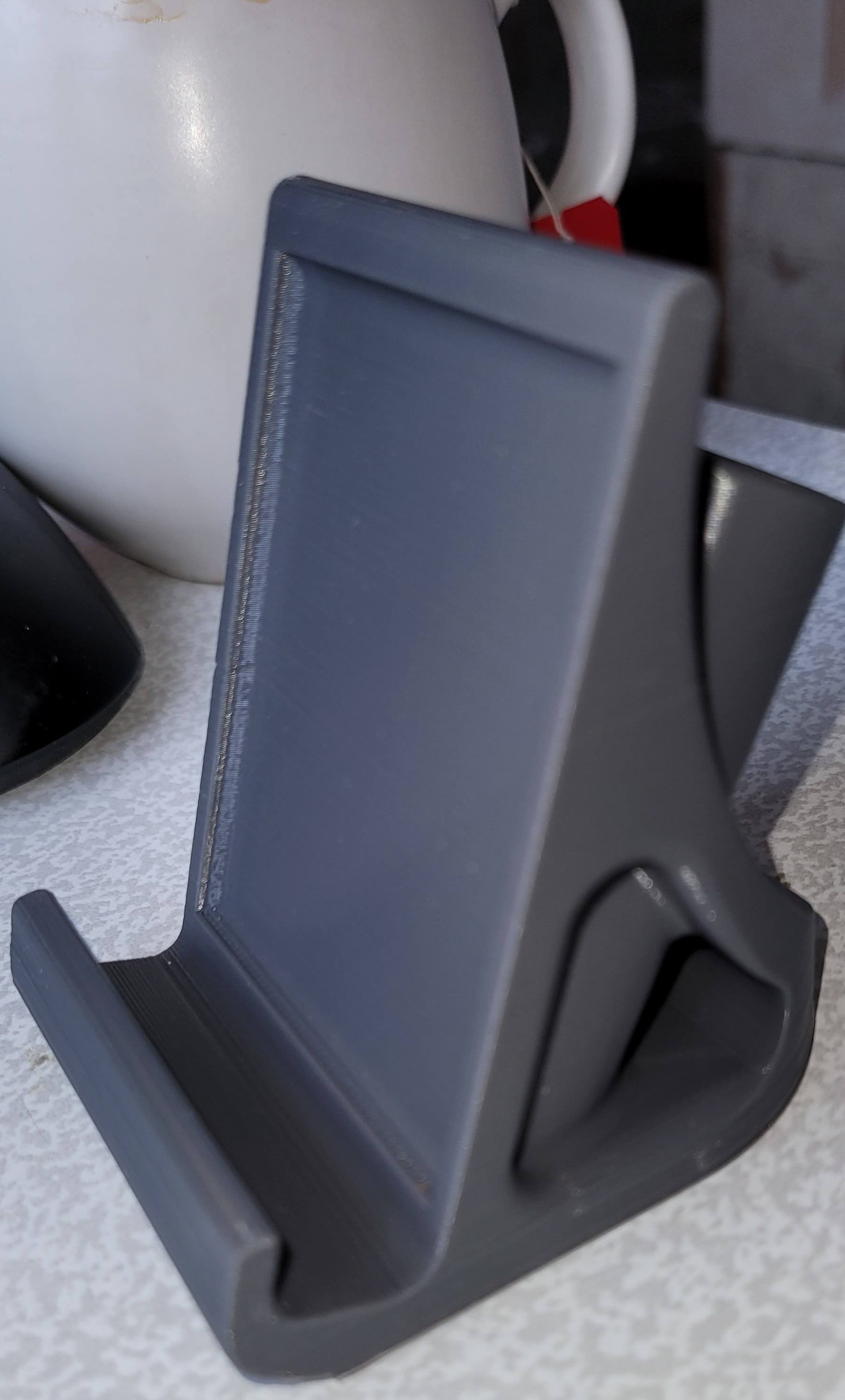 İPad Mini 5 ve 1. nesil bir kalem için bir stand. (Plastik Aparattır!!!)