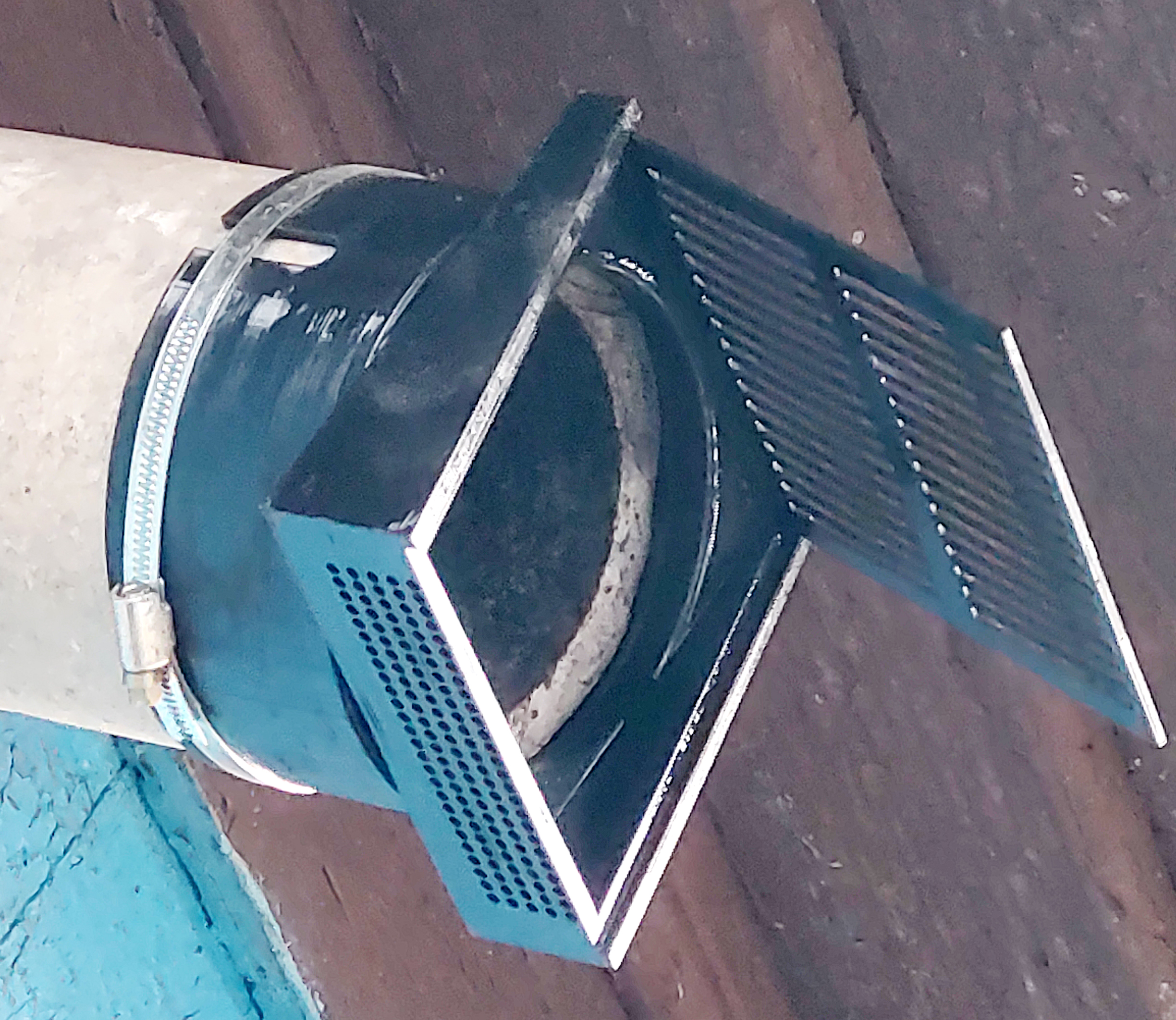 130 mm'lik bir boru için bir ekstrakt için kafa stoğu (Plastik Aparattır!!!)