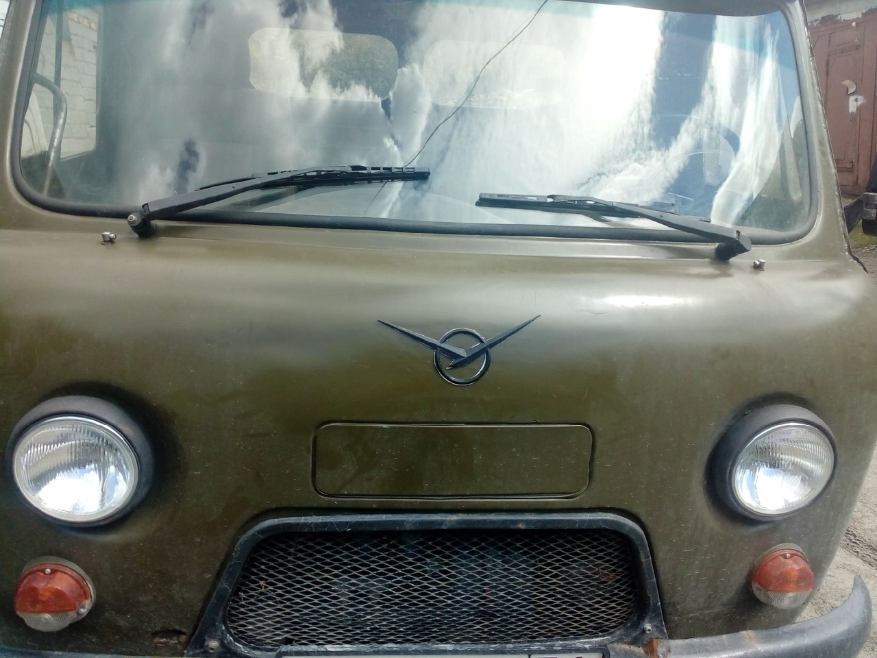 UAZ logosu (Plastik Aparattır!!!)