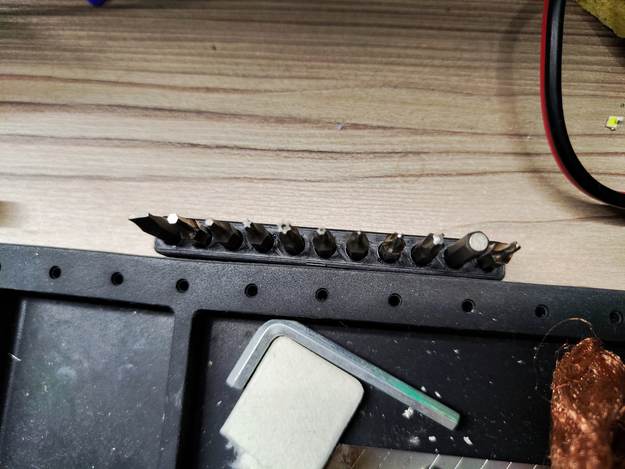 Bit tutucu (Plastik Aparattır!!!)