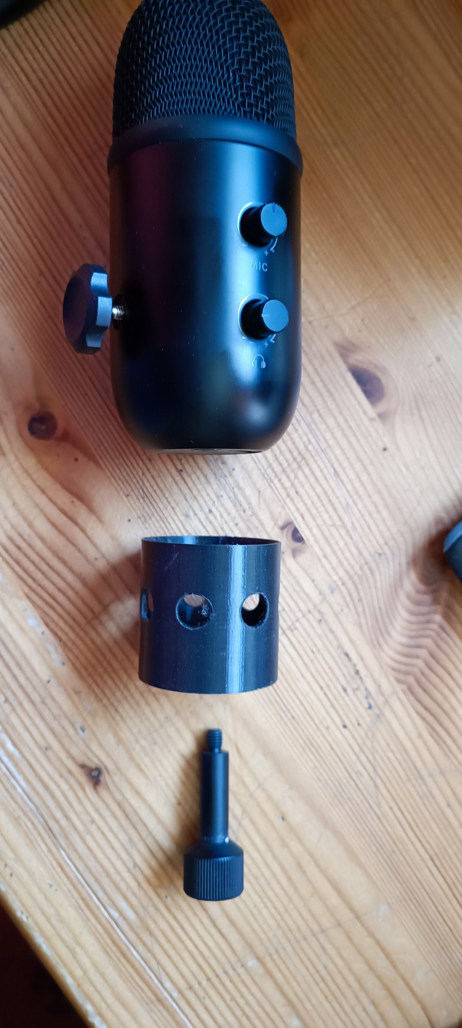 Bir örümcek için mikrofon beş K678'e adaptör. (Plastik Aparattır!!!) Bir örümcek için mikrofon beş K678'e adaptör. (Plastik Aparattır!!!)