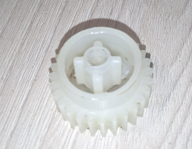 Elenberg CP-300 kıyıcı için dişli burcu (Plastik Aparattır!!!)