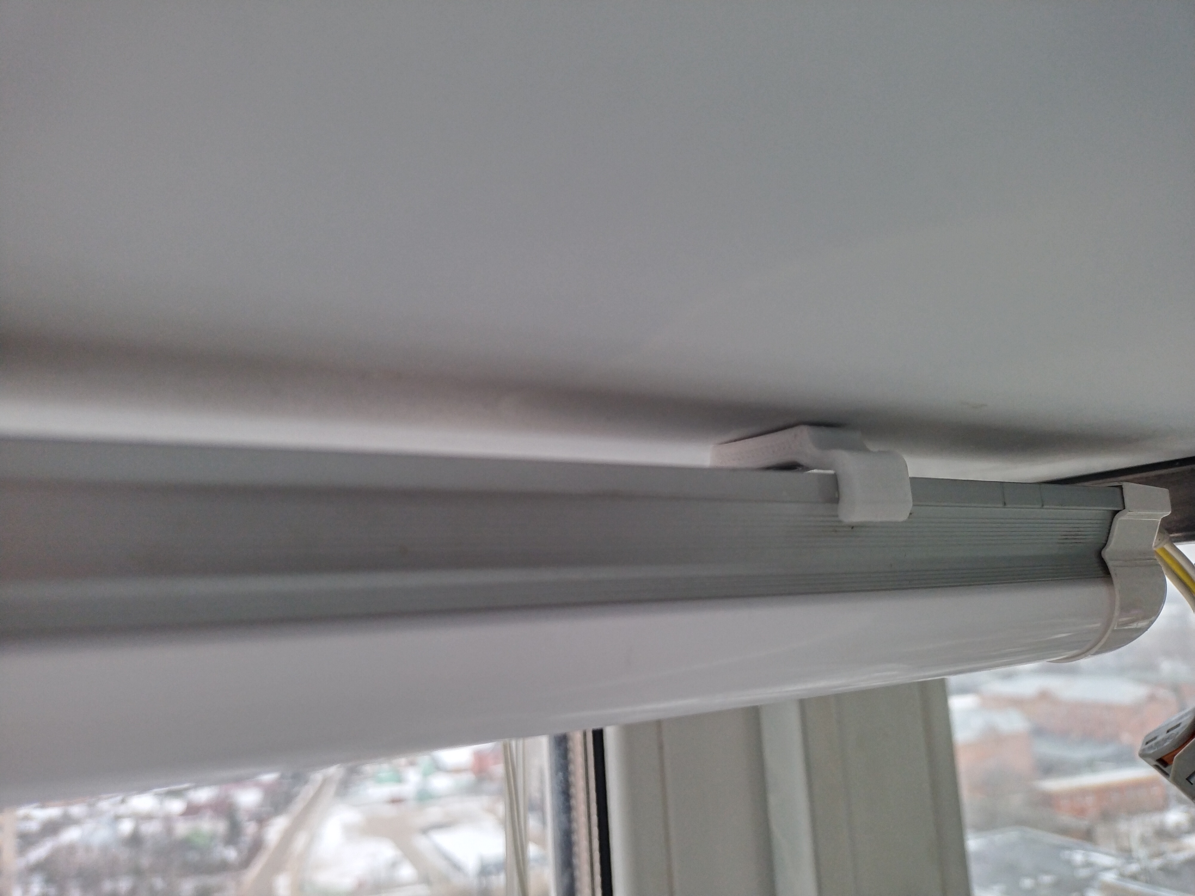 LED lambanın braketi. (Plastik Aparattır!!!)