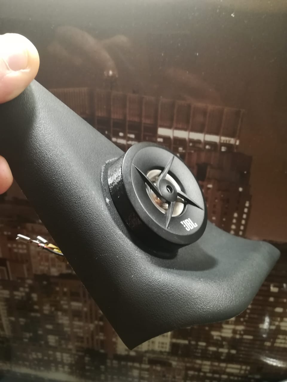 JBL 600ce etabının podyumu Priora'da gıcırdıyor (Plastik Aparattır!!!)