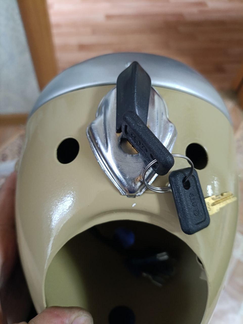 IZH Jüpiter Ateşleme Anahtarı 2.3 ila 5 (Plastik Aparattır!!!)