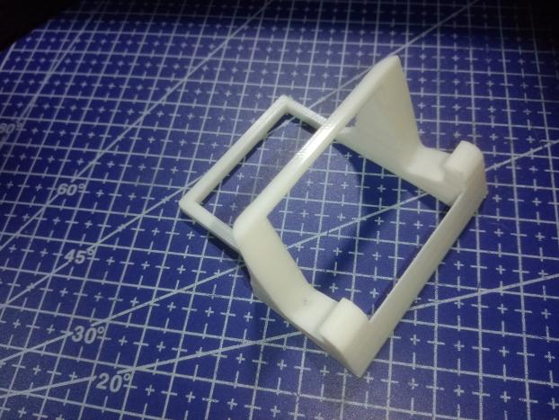 Akıllı telefon standı. (Plastik Aparattır!!!)