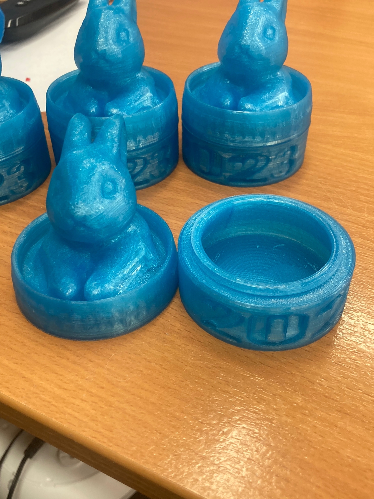 Yeni Yıl Kutusu Hare (Plastik Aparattır!!!)