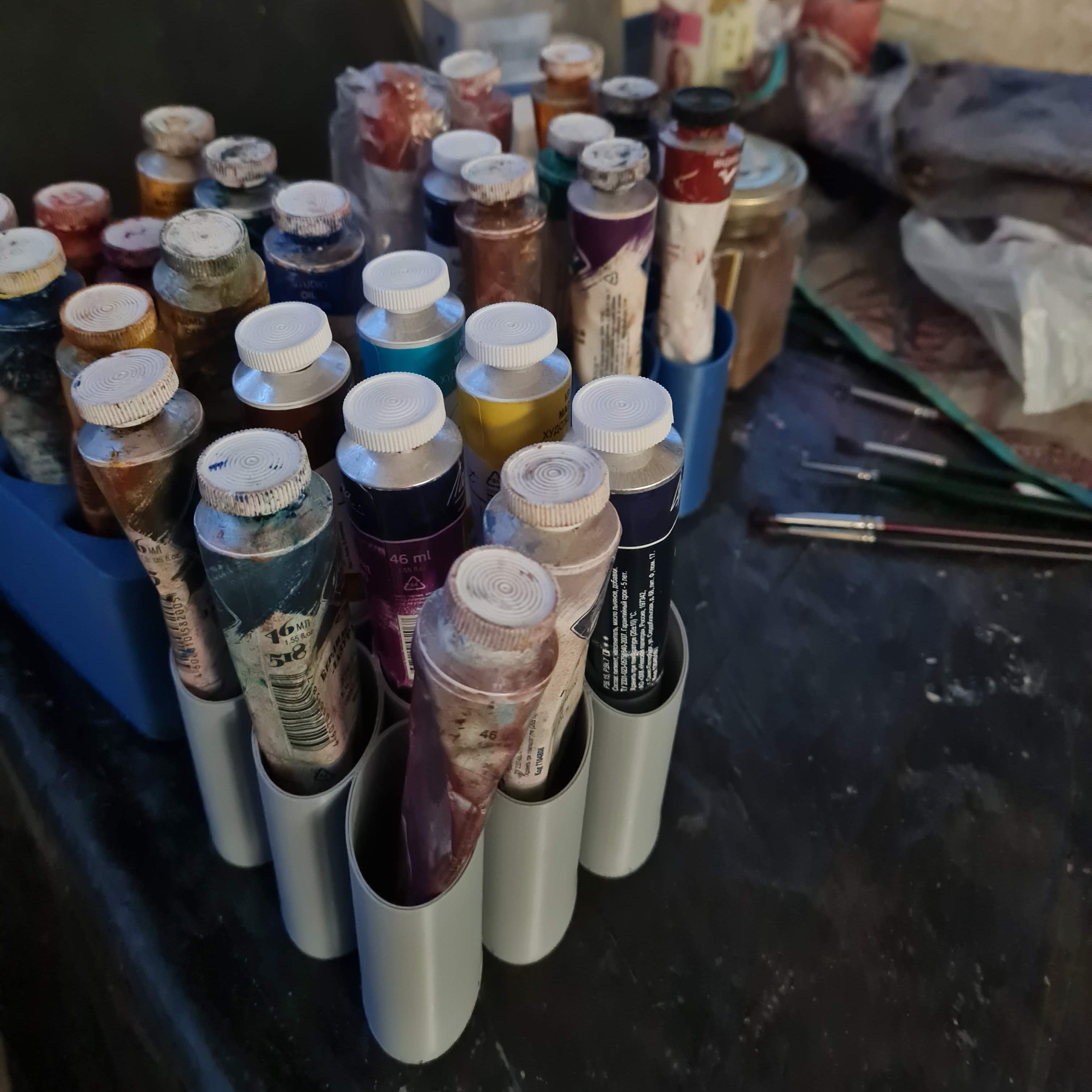 9 tüp yağlı boya için claus. (Plastik Aparattır!!!)