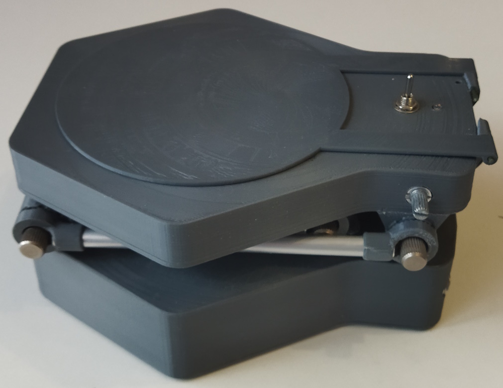 Evrensel lamba 3'ü 1 arada için tripod. (Plastik Aparattır!!!)