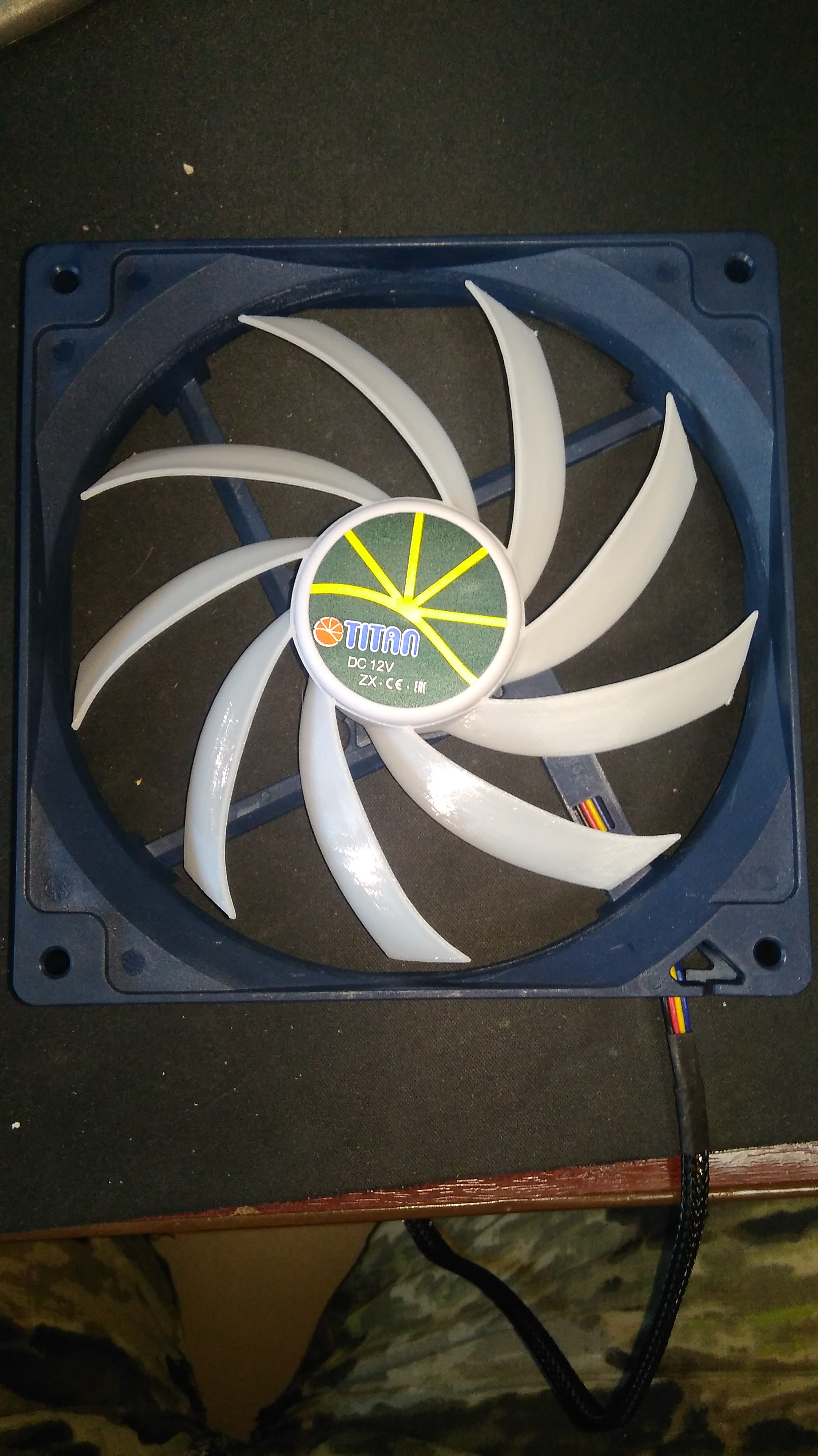 140. Fan Titan TFD-14025H12ZP (Plastik Aparattır!!!)