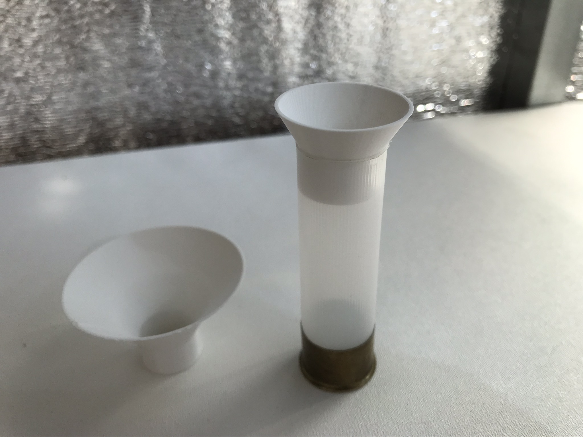 Kartuşların uygun ekipmanı için huniler 12k (Plastik Aparattır!!!)