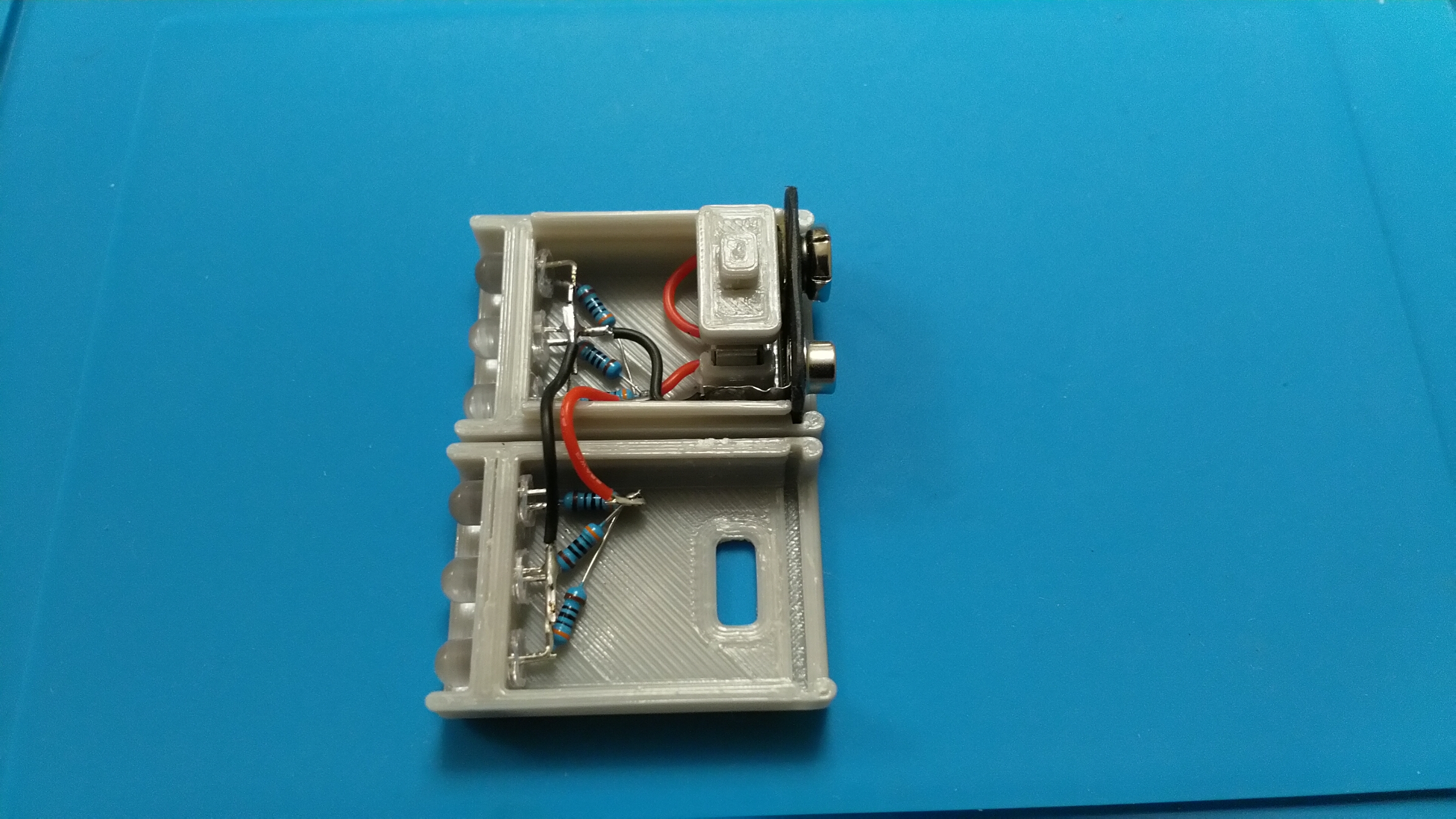 Crohnik El Feneri 2 (Plastik Aparattır!!!)