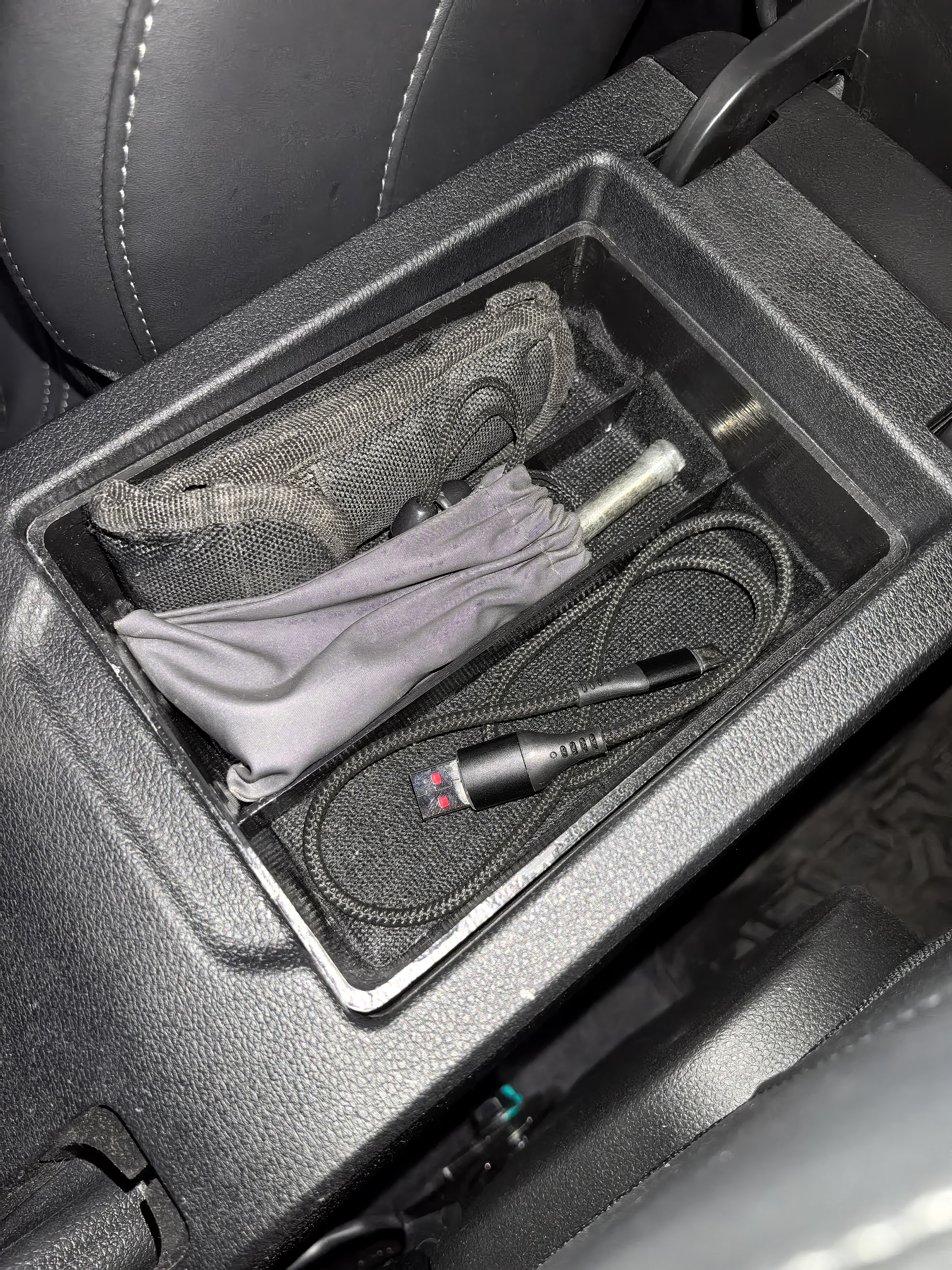 Chery Tiggo 4 Pro MT için kolçak düzenleyici (Plastik Aparattır!!!)