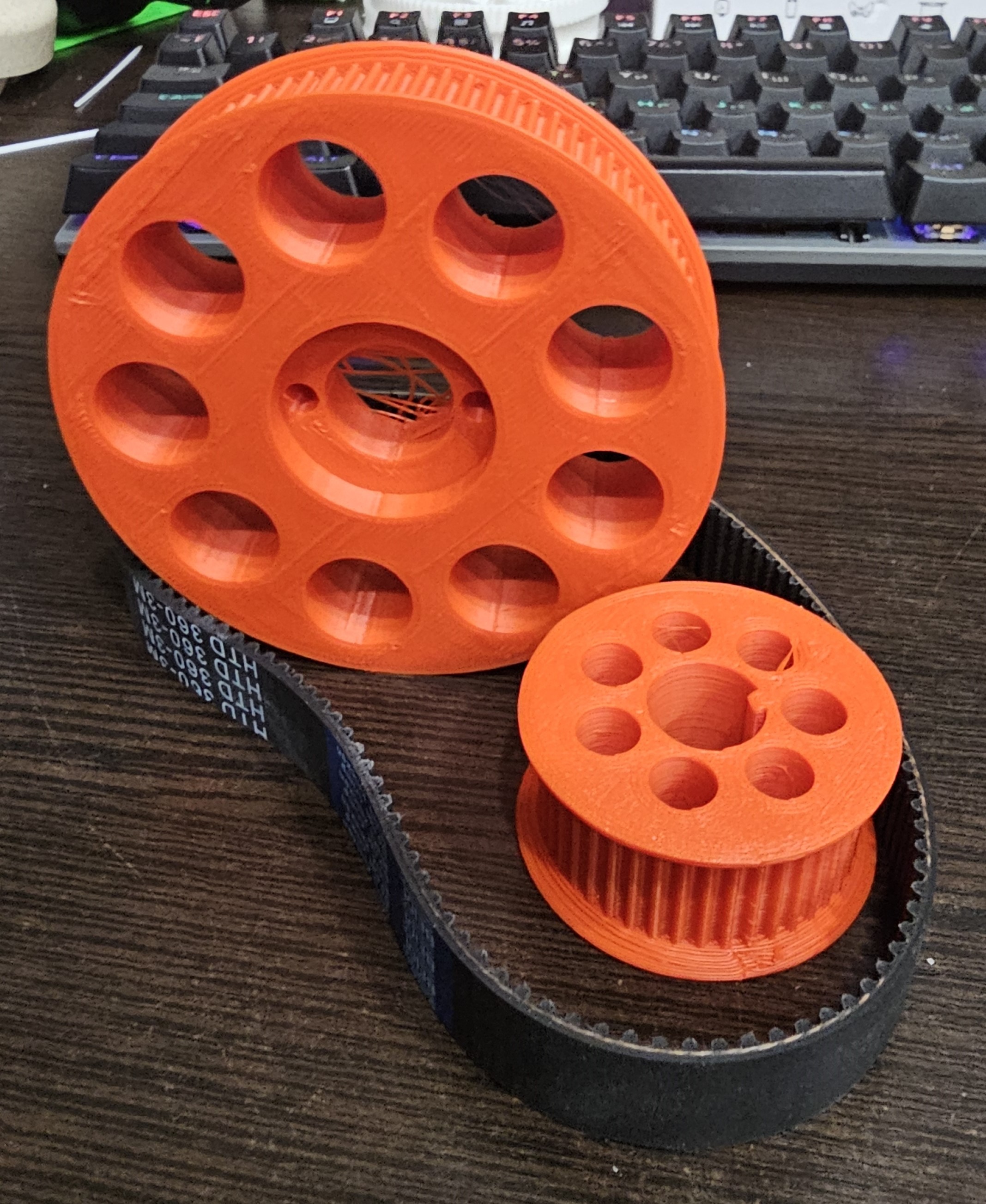 Reducer 2: 1, Kemer Altındaki Dişli 3m + Kılıf (Plastik Aparattır!!!) Reducer 2: 1, Kemer Altındaki Dişli 3m + Kılıf (Plastik Aparattır!!!)